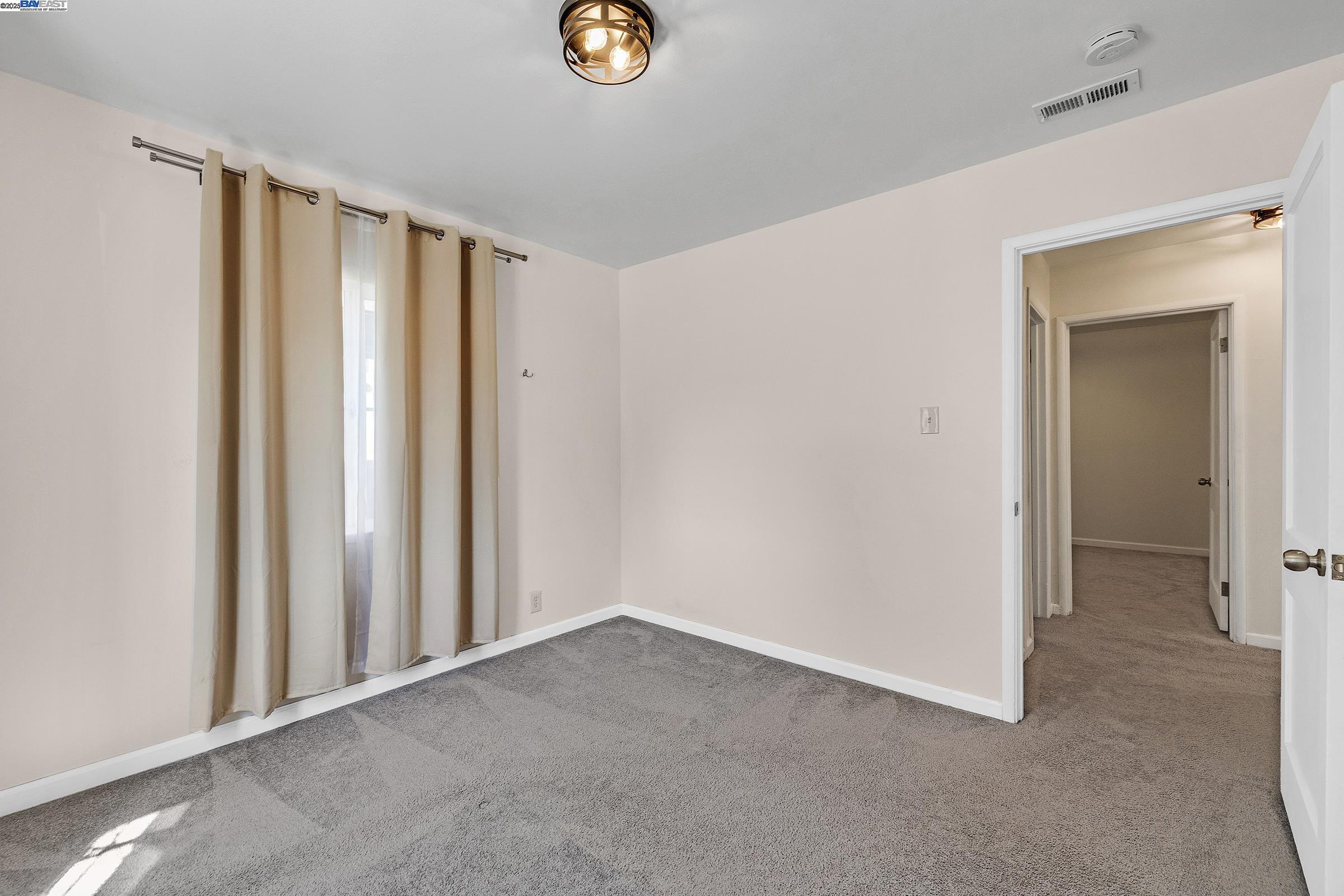 Detail Gallery Image 21 of 33 For 3414 Pine St, Castro Valley,  CA 94546 - 3 Beds | 1 Baths