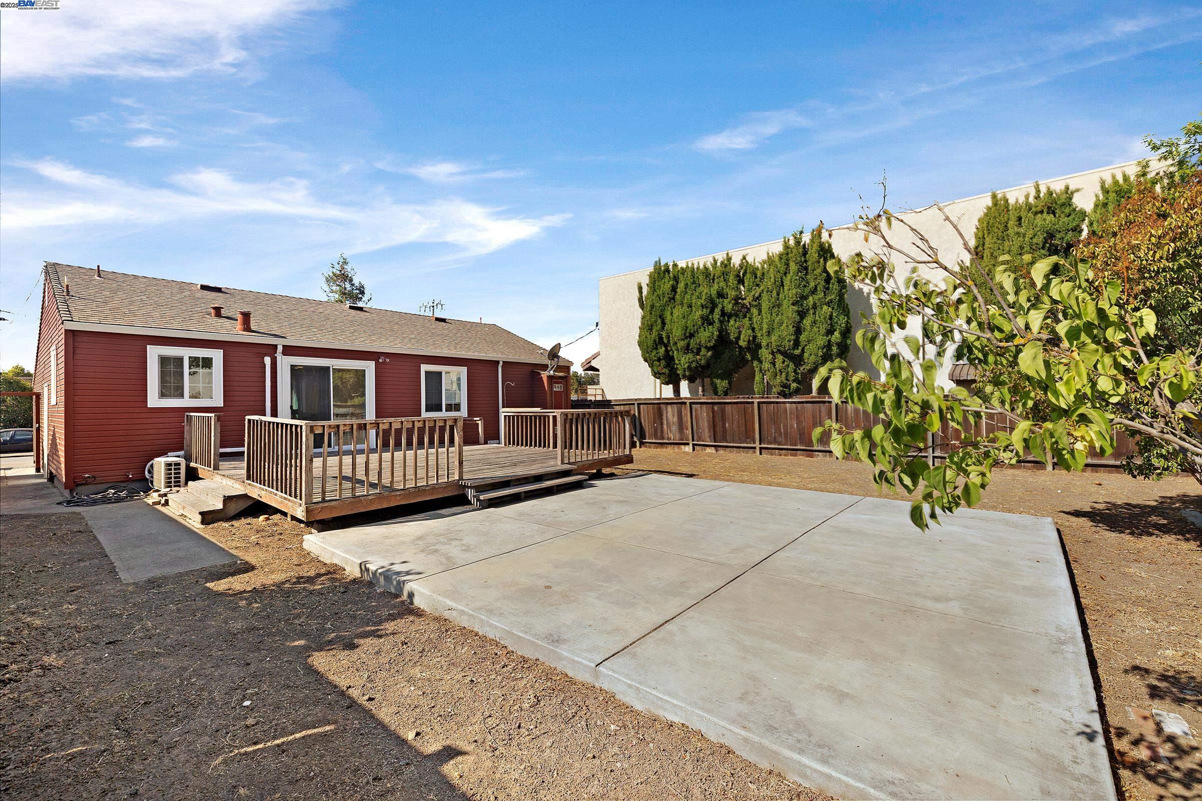 Detail Gallery Image 29 of 33 For 3414 Pine St, Castro Valley,  CA 94546 - 3 Beds | 1 Baths