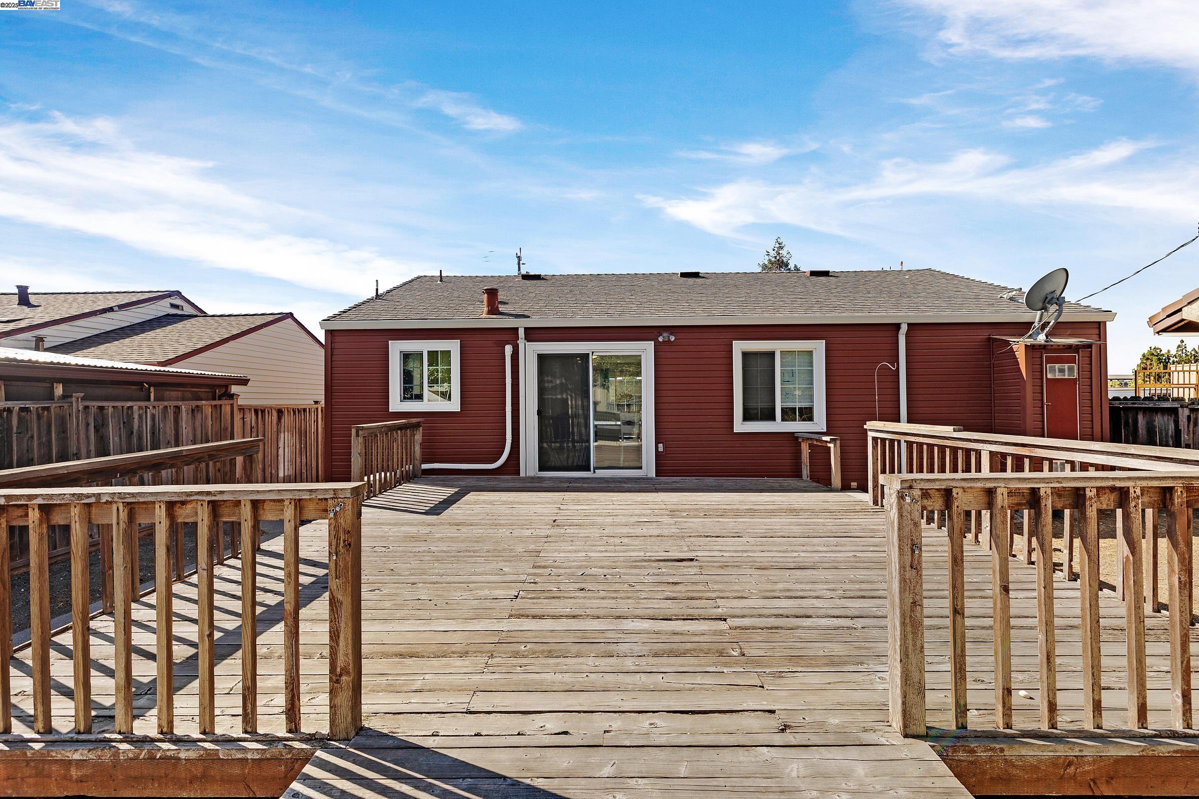 Detail Gallery Image 30 of 33 For 3414 Pine St, Castro Valley,  CA 94546 - 3 Beds | 1 Baths