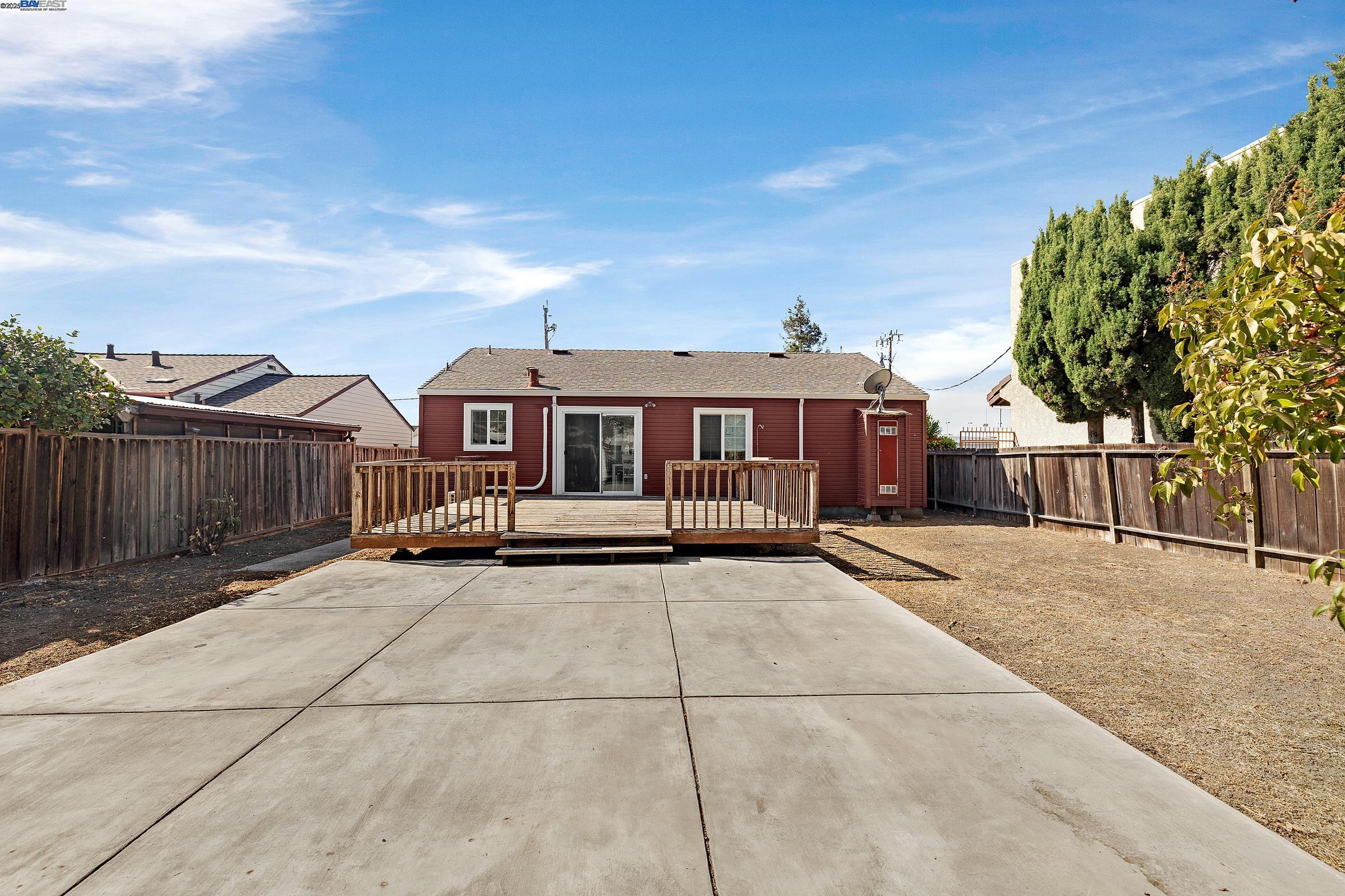 Detail Gallery Image 31 of 33 For 3414 Pine St, Castro Valley,  CA 94546 - 3 Beds | 1 Baths