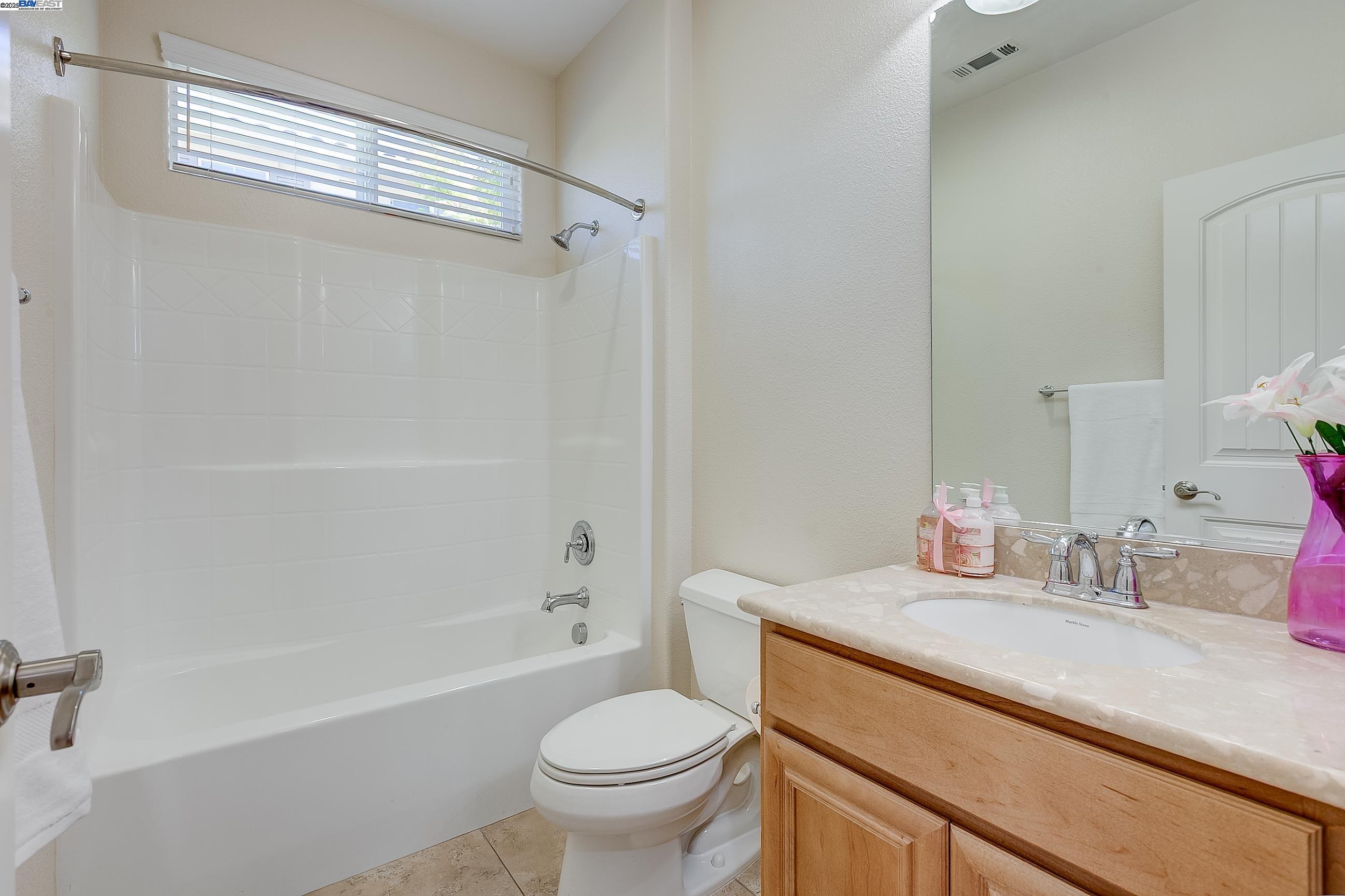 Detail Gallery Image 36 of 60 For 2528 Amantea Way, Dublin,  CA 94568-7343 - 5 Beds | 4 Baths