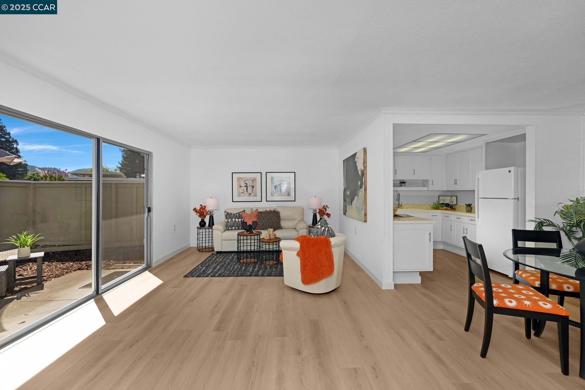 Detail Gallery Image 8 of 37 For 2251 Tice Creek Dr #2,  Walnut Creek,  CA 94595 - 1 Beds | 1 Baths