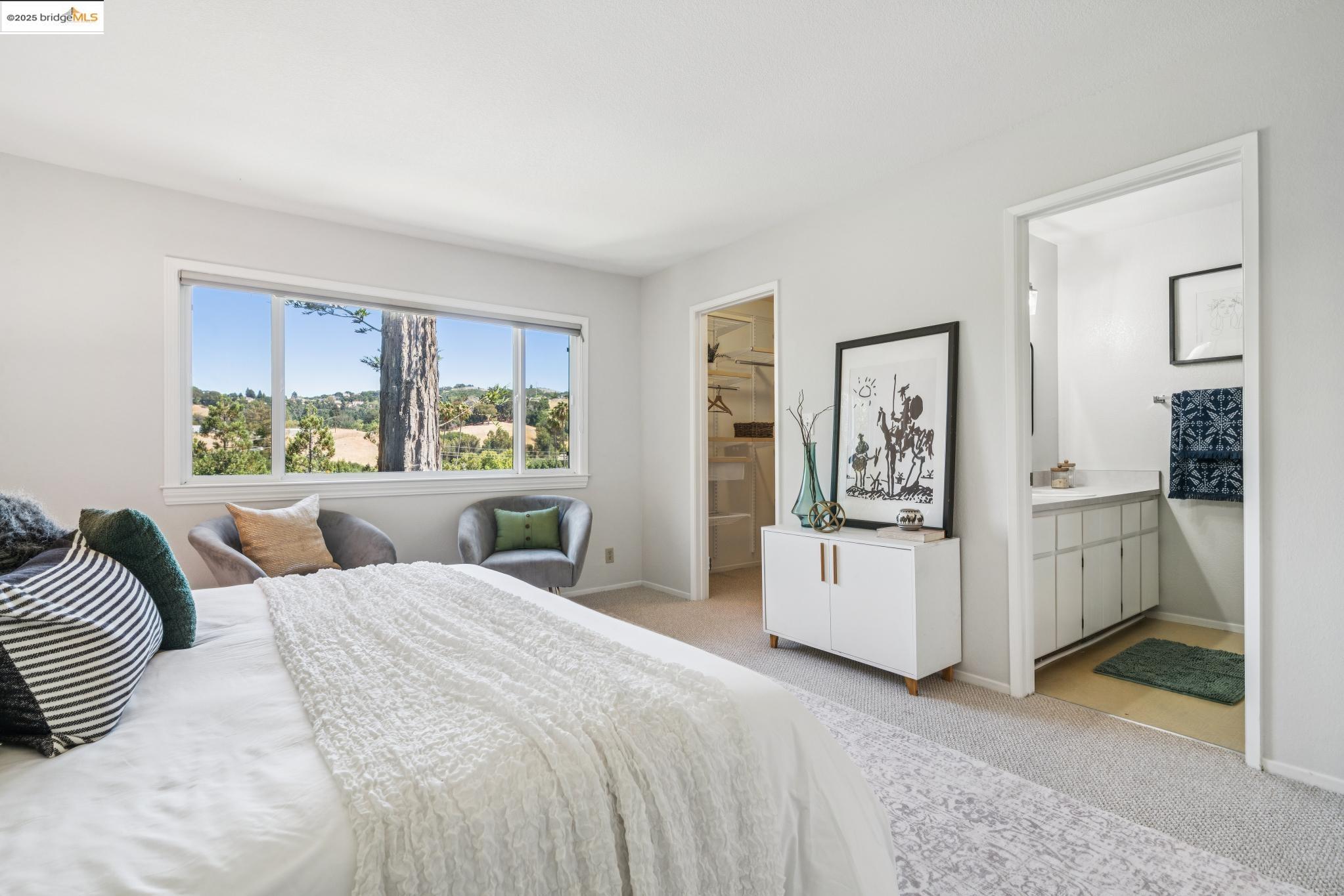 Detail Gallery Image 14 of 37 For 5400 Valley View Rd, El Sobrante,  CA 94803 - 3 Beds | 2/1 Baths