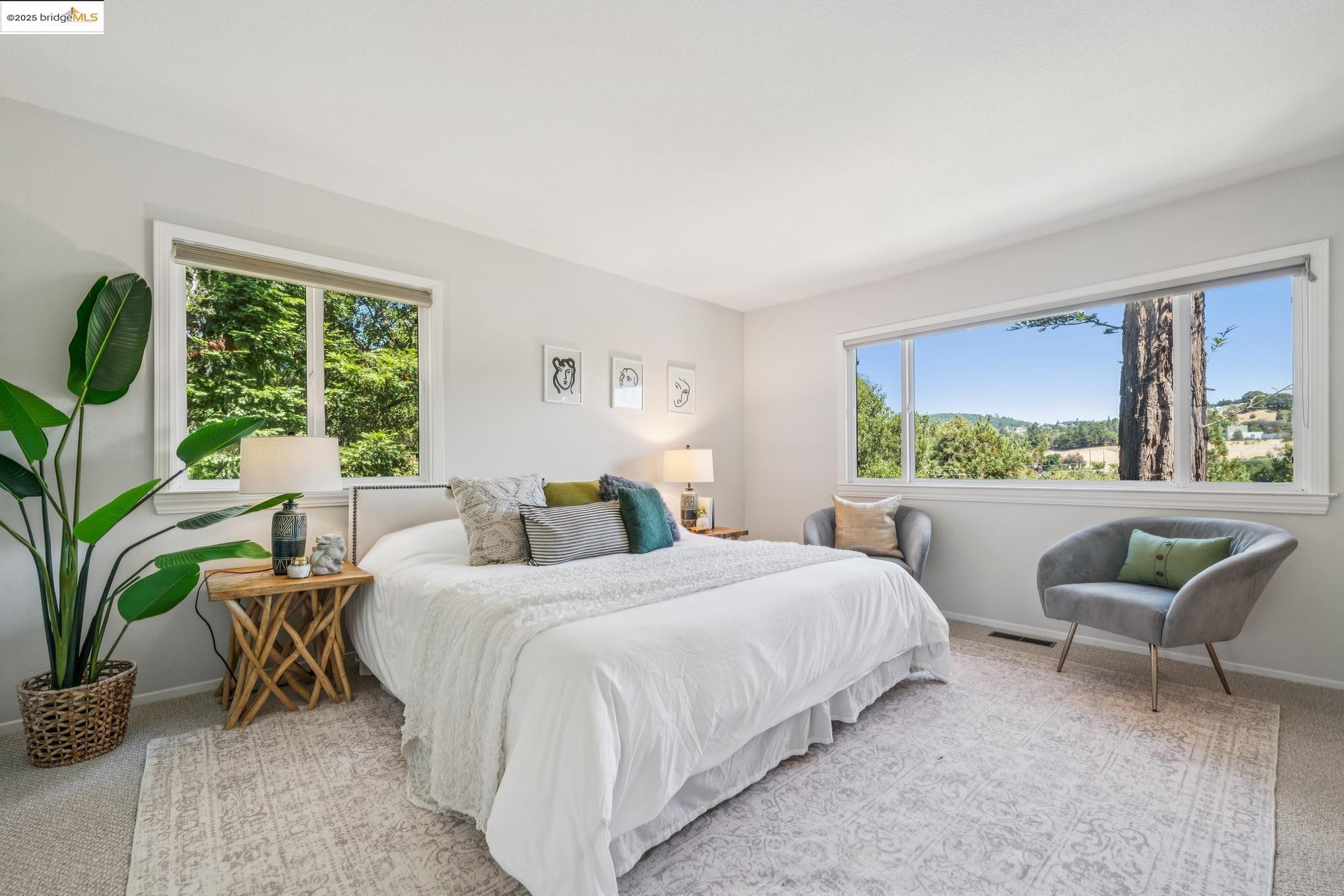 Detail Gallery Image 17 of 37 For 5400 Valley View Rd, El Sobrante,  CA 94803 - 3 Beds | 2/1 Baths