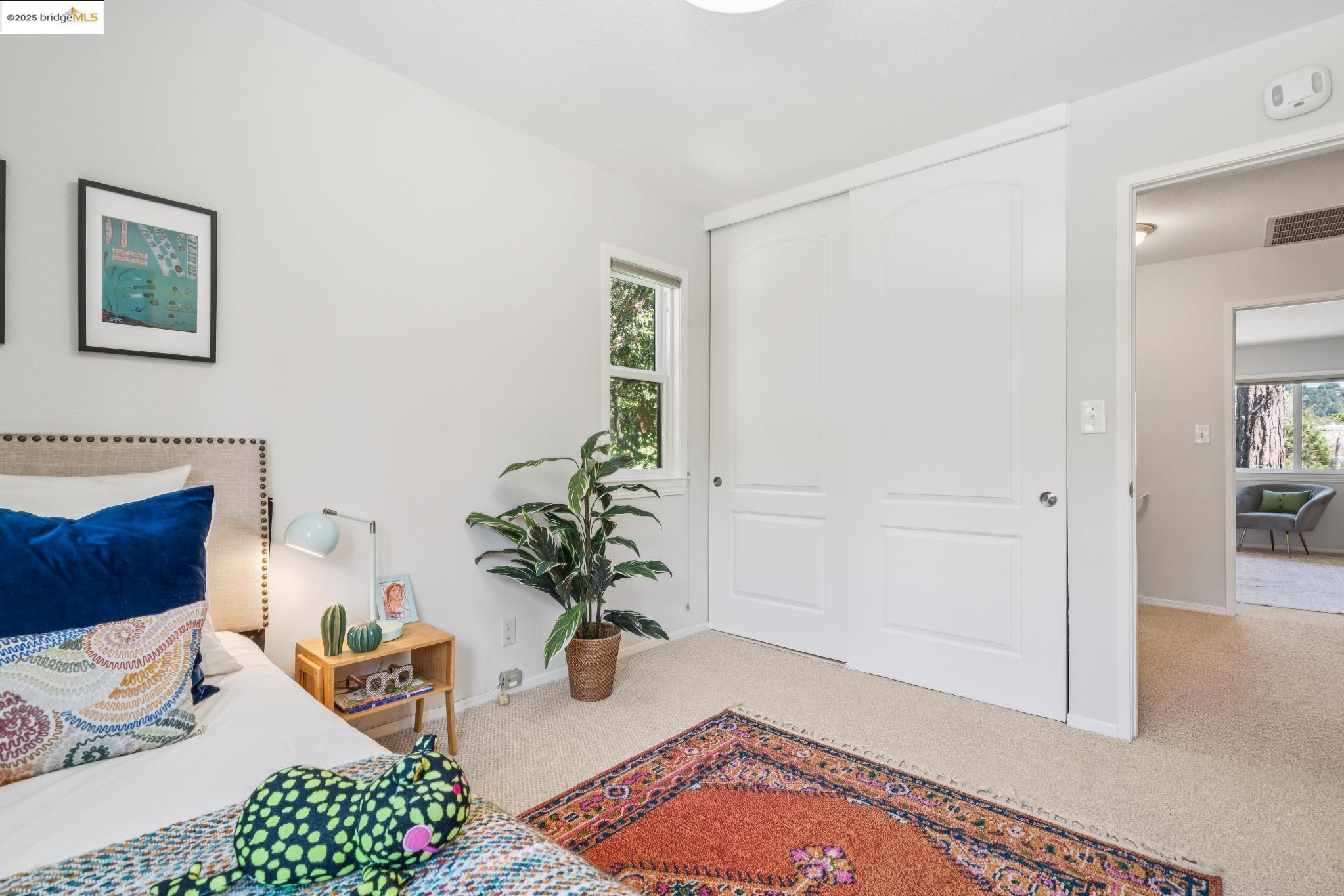 Detail Gallery Image 23 of 37 For 5400 Valley View Rd, El Sobrante,  CA 94803 - 3 Beds | 2/1 Baths