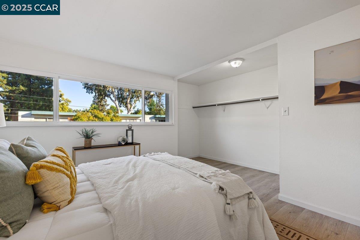 Detail Gallery Image 18 of 28 For 1470 Creekside Dr. #17,  Walnut Creek,  CA 94596-5576 - 2 Beds | 1/1 Baths