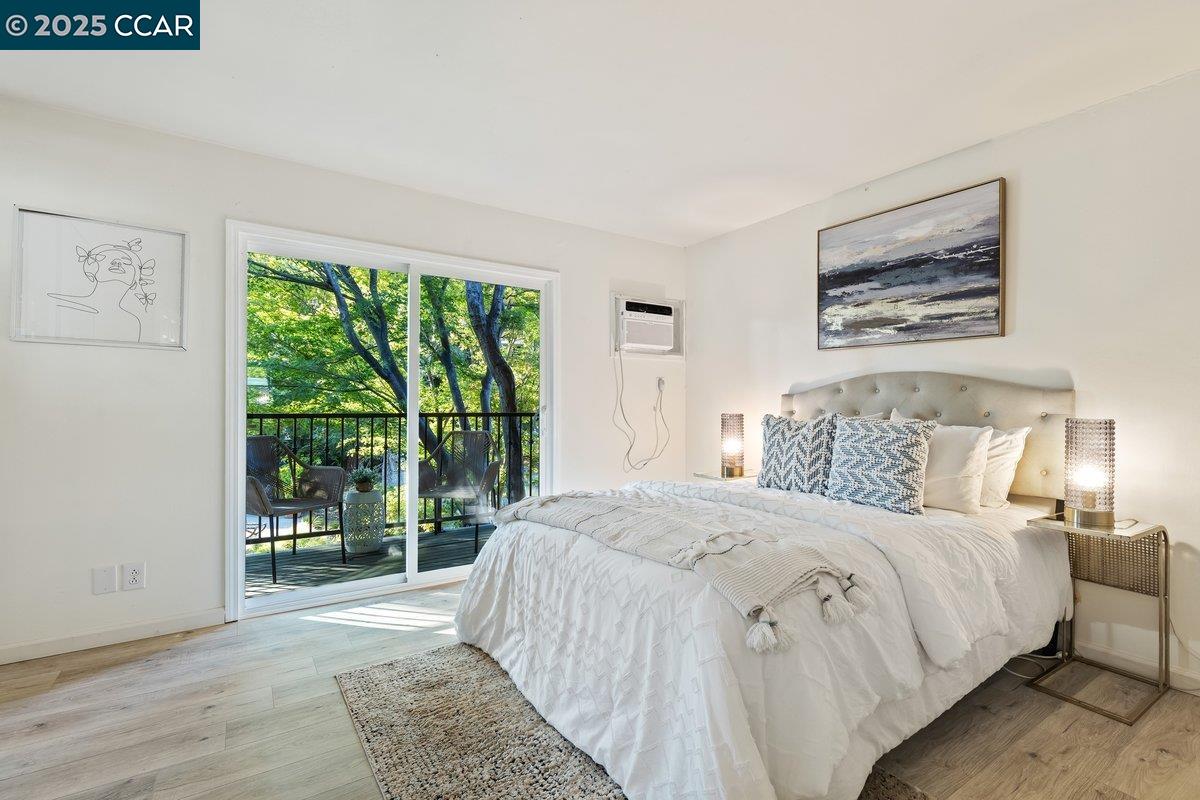 Detail Gallery Image 21 of 28 For 1470 Creekside Dr. #17,  Walnut Creek,  CA 94596-5576 - 2 Beds | 1/1 Baths