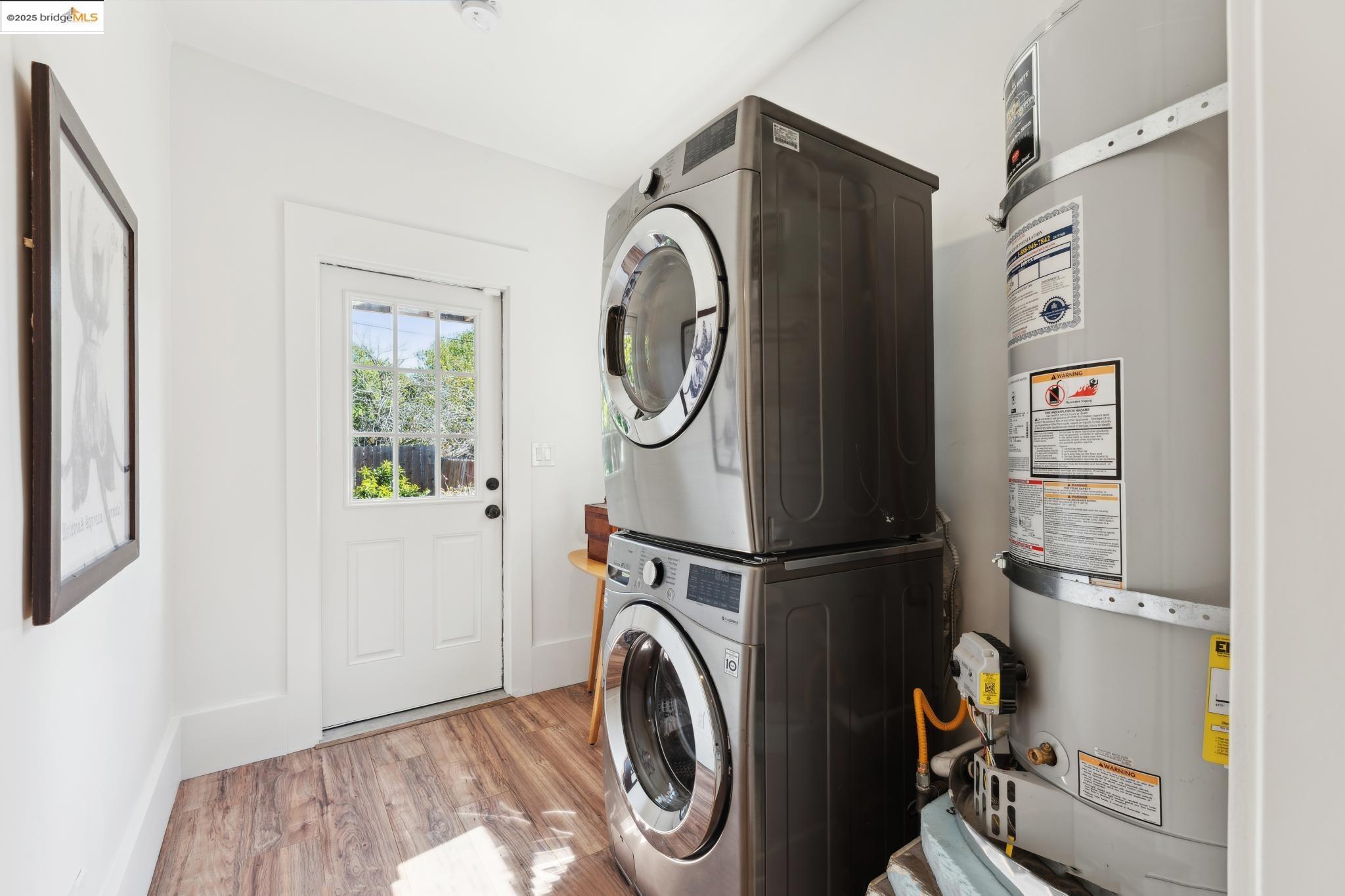 Detail Gallery Image 24 of 30 For 3716 Market St, Oakland,  CA 94608 - 3 Beds | 2 Baths