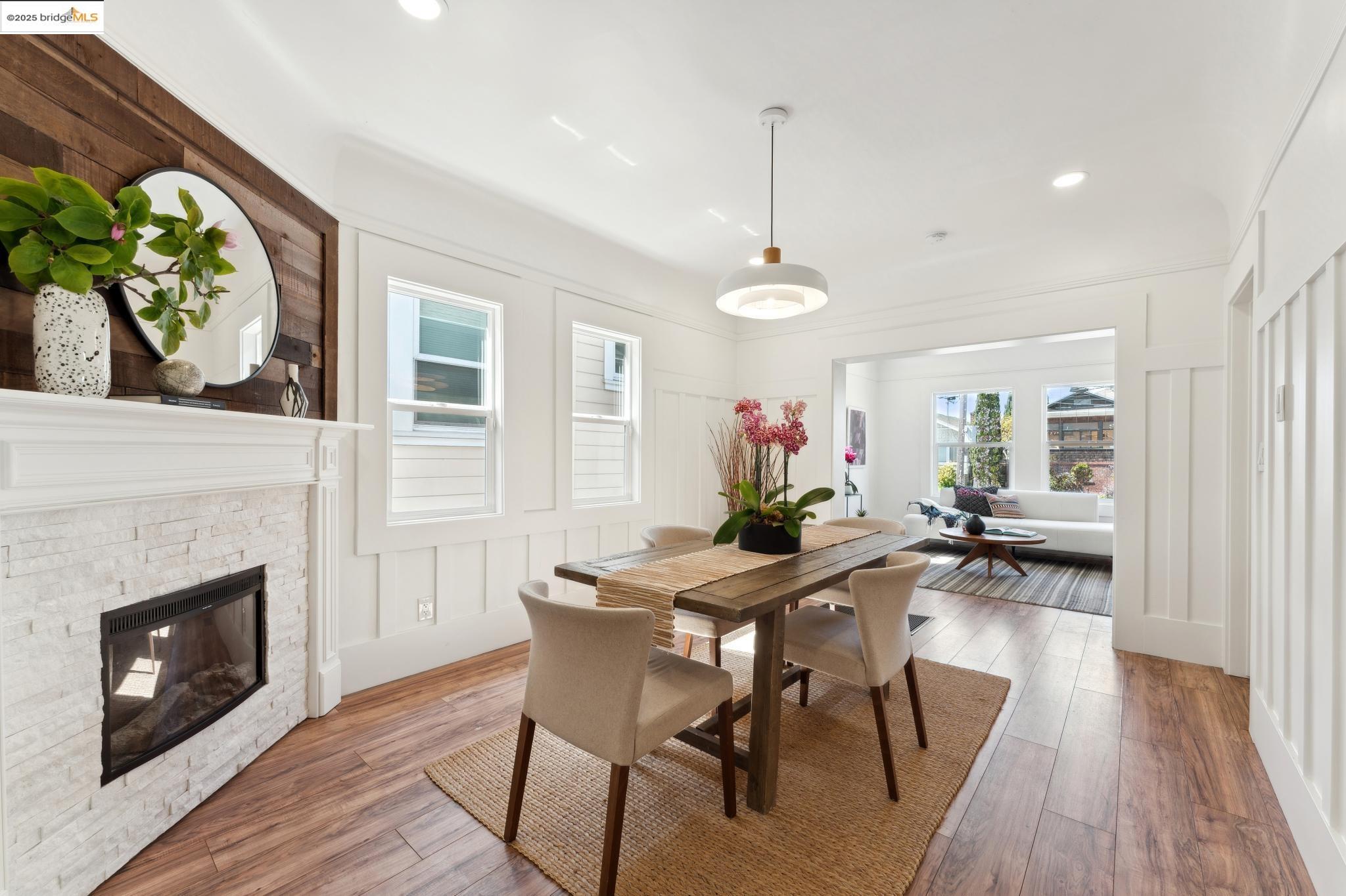 Detail Gallery Image 9 of 30 For 3716 Market St, Oakland,  CA 94608 - 3 Beds | 2 Baths