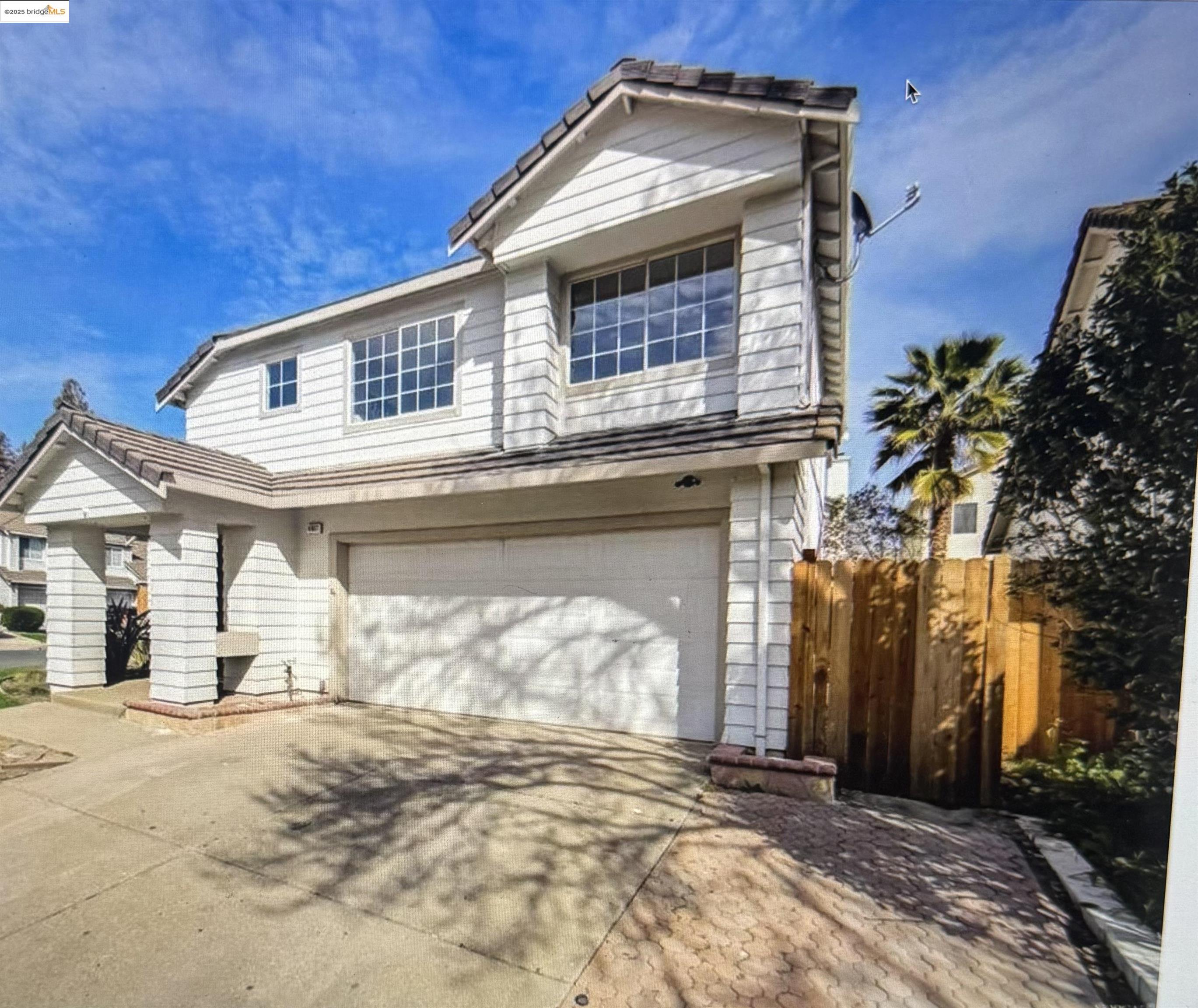 Detail Gallery Image 3 of 35 For 4907 Ridgeview Drive, Antioch,  CA 94531-7756 - 3 Beds | 2/1 Baths
