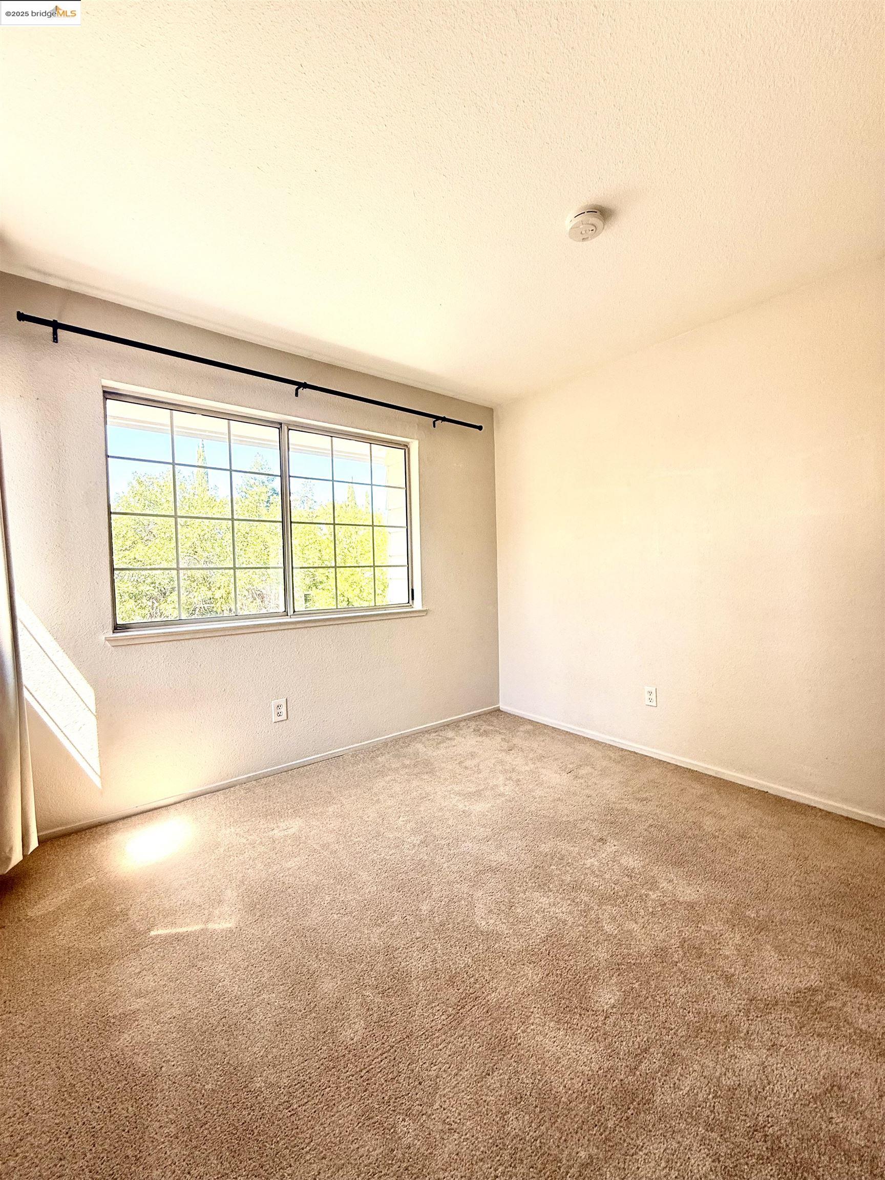 Detail Gallery Image 20 of 35 For 4907 Ridgeview Drive, Antioch,  CA 94531-7756 - 3 Beds | 2/1 Baths