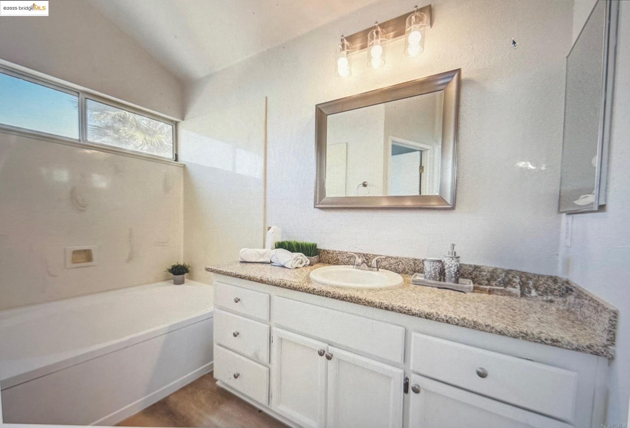 Detail Gallery Image 26 of 35 For 4907 Ridgeview Drive, Antioch,  CA 94531-7756 - 3 Beds | 2/1 Baths