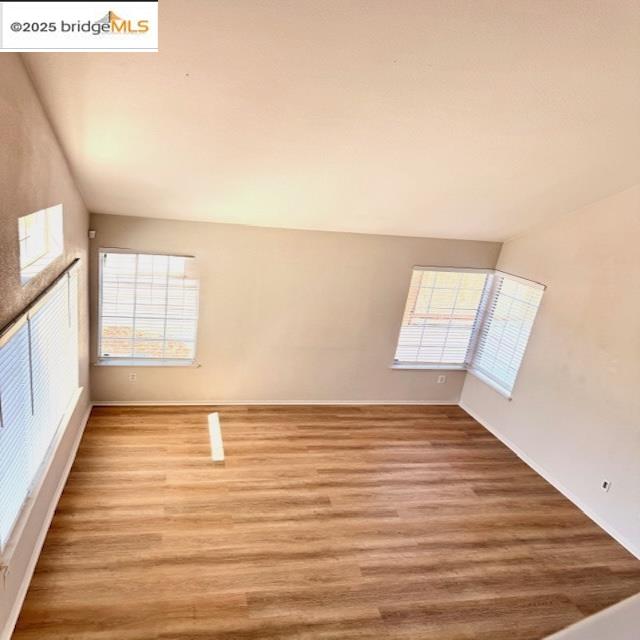 Detail Gallery Image 6 of 35 For 4907 Ridgeview Drive, Antioch,  CA 94531-7756 - 3 Beds | 2/1 Baths