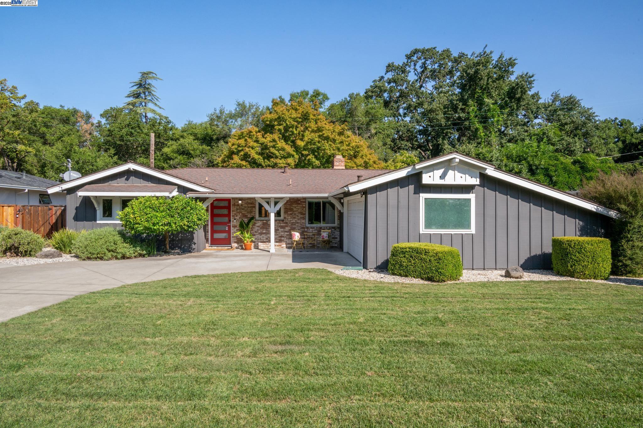 Detail Gallery Image 9 of 51 For 3434 Little Lane, Lafayette,  CA 94549 - 3 Beds | 2 Baths