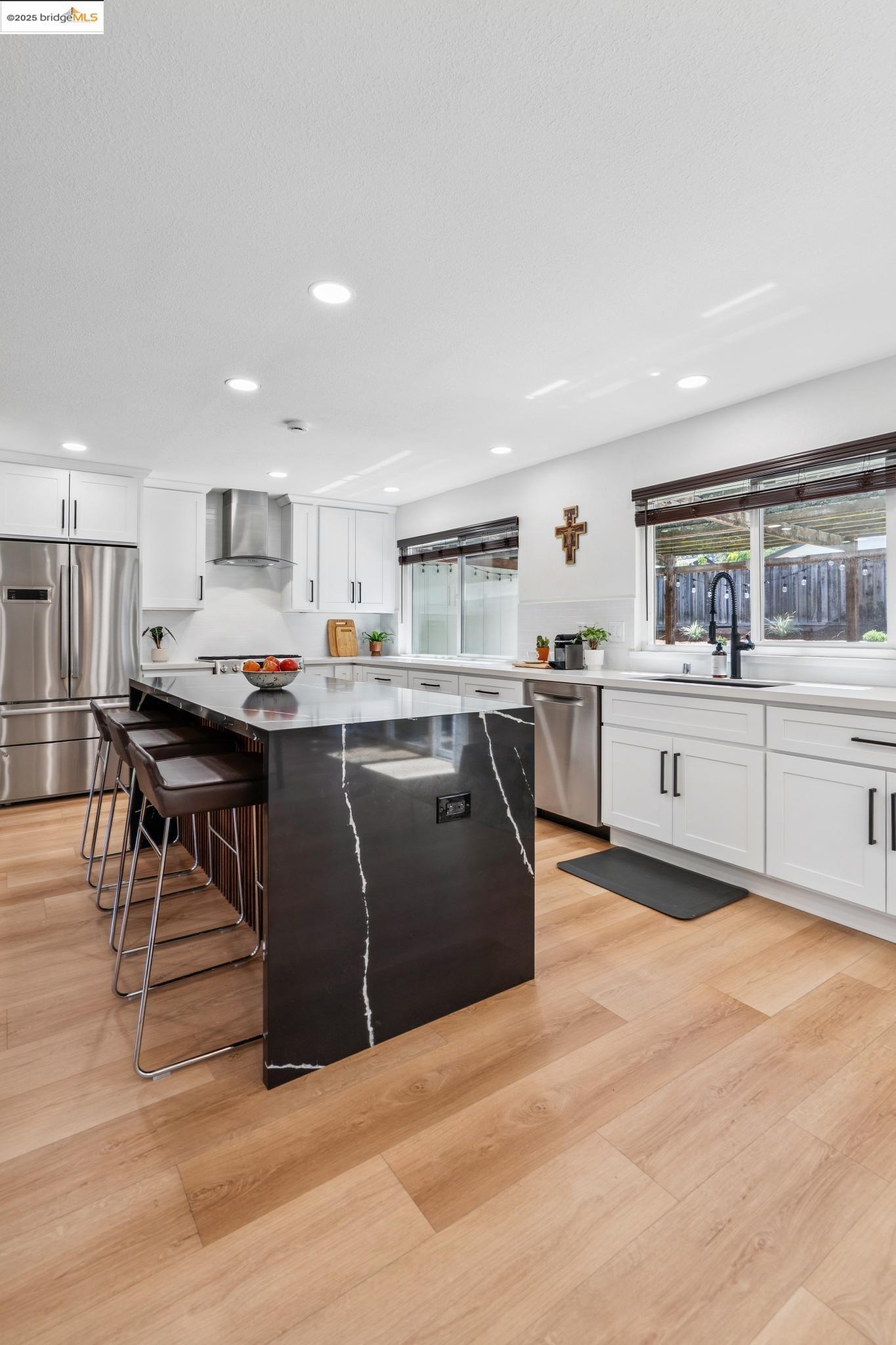Detail Gallery Image 14 of 44 For 3093 Diablo View Rd, Pleasant Hill,  CA 94523 - 4 Beds | 2 Baths