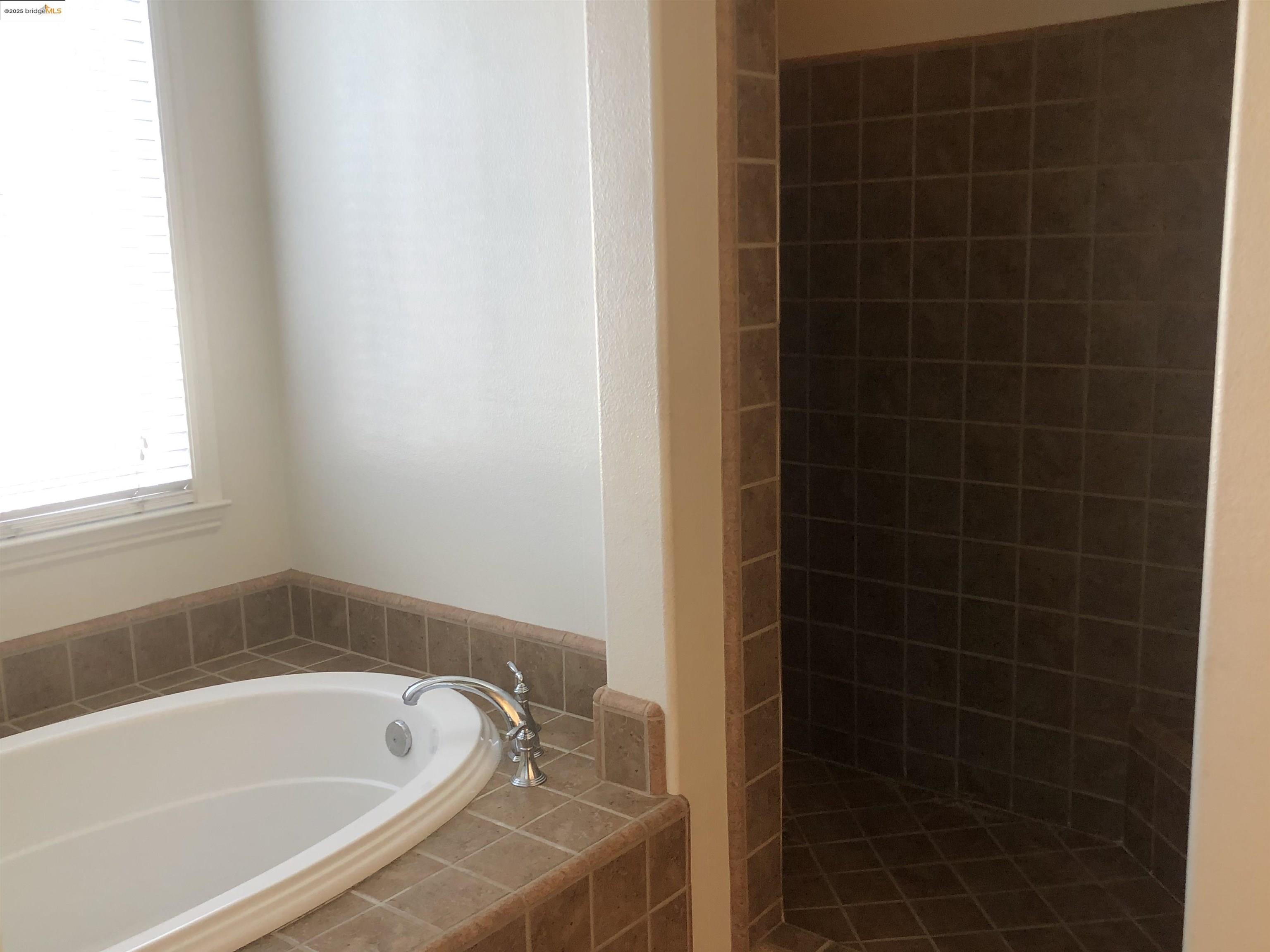 Detail Gallery Image 9 of 20 For 5666 Arcadia Cir, Discovery Bay,  CA 94505 - 4 Beds | 2/1 Baths