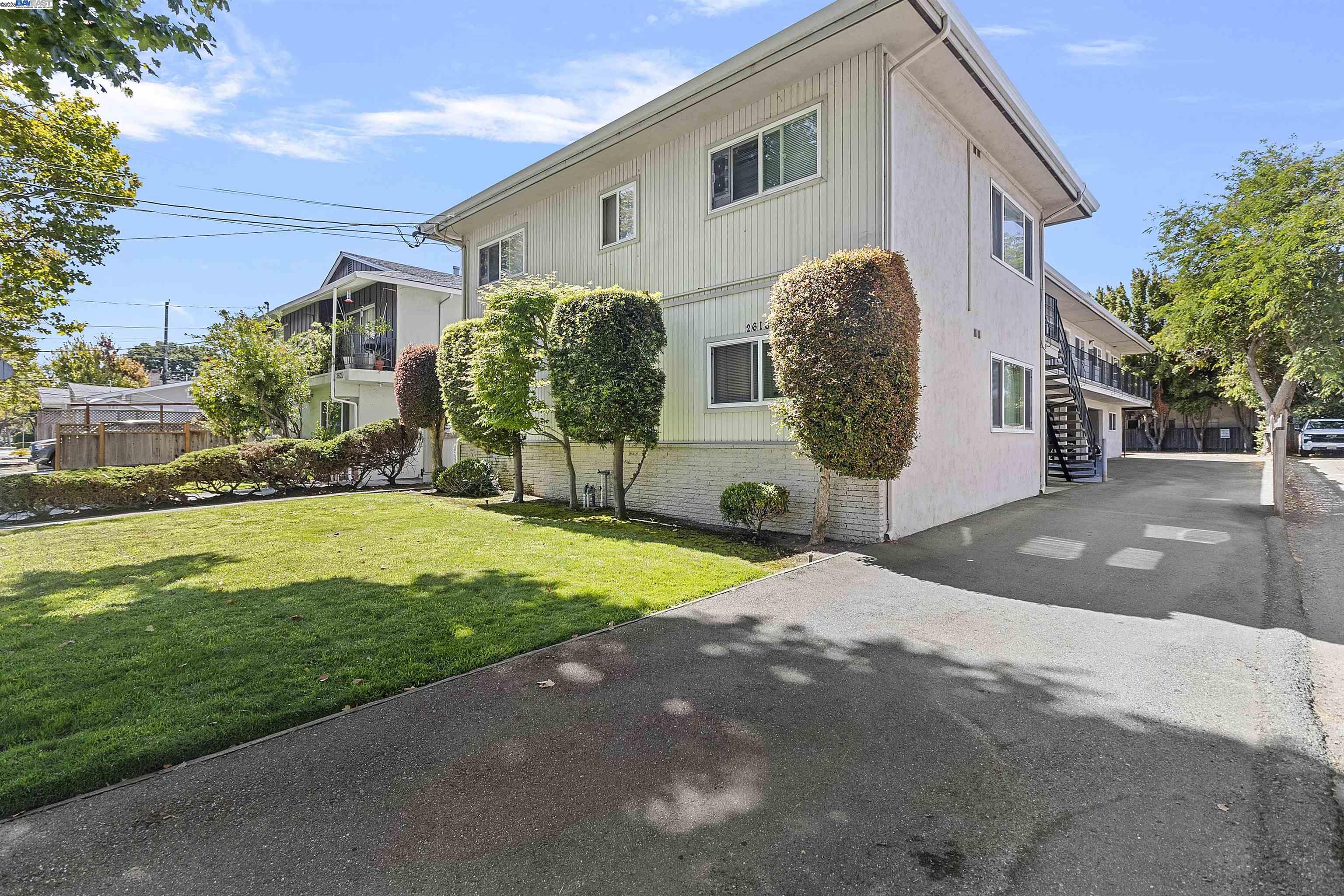 MLS: 41109729 Condo For Sale