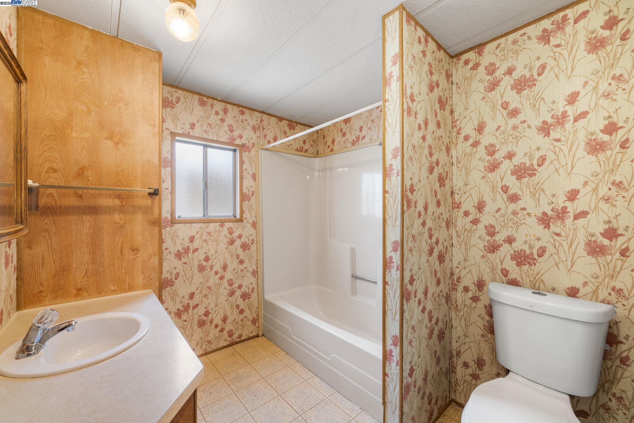 Detail Gallery Image 15 of 15 For 3998 Castro Valley Blvd Spc 27,  Castro Valley,  CA 94546 - 2 Beds | 1 Baths