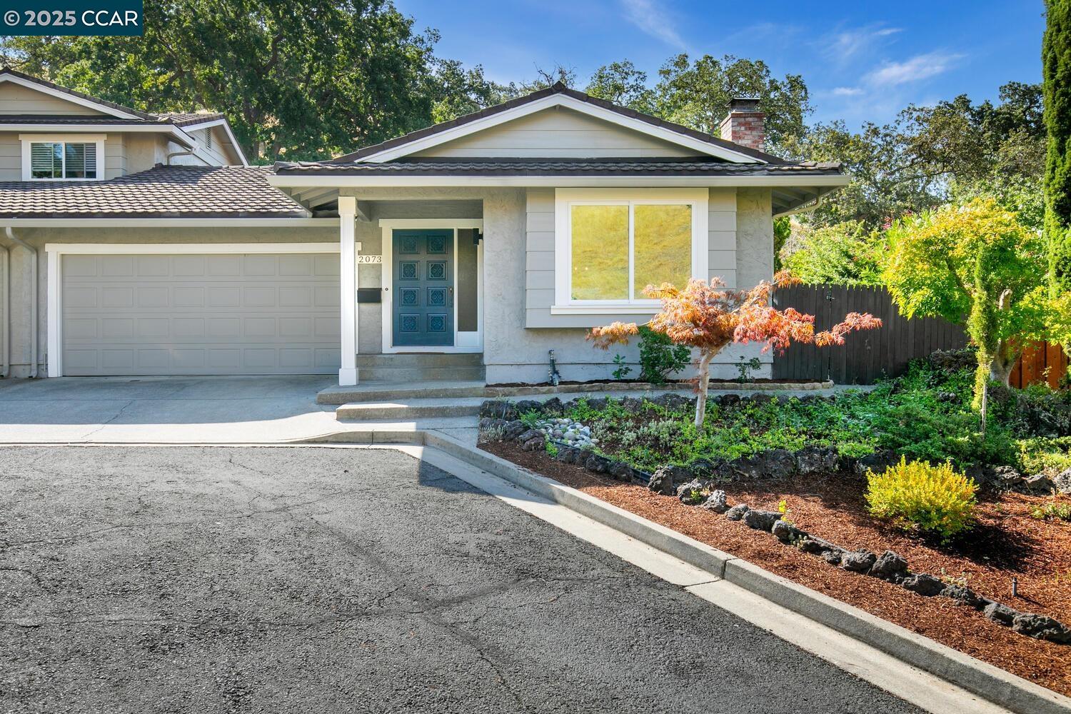 Detail Gallery Image 2 of 36 For 2073 Robb Rd, Walnut Creek,  CA 94596 - 3 Beds | 2 Baths
