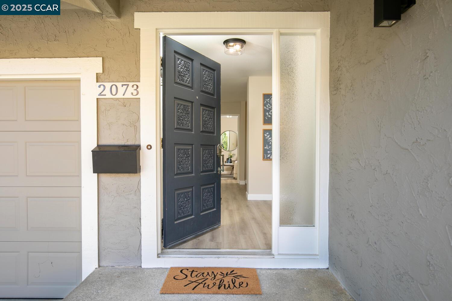 Detail Gallery Image 4 of 36 For 2073 Robb Rd, Walnut Creek,  CA 94596 - 3 Beds | 2 Baths