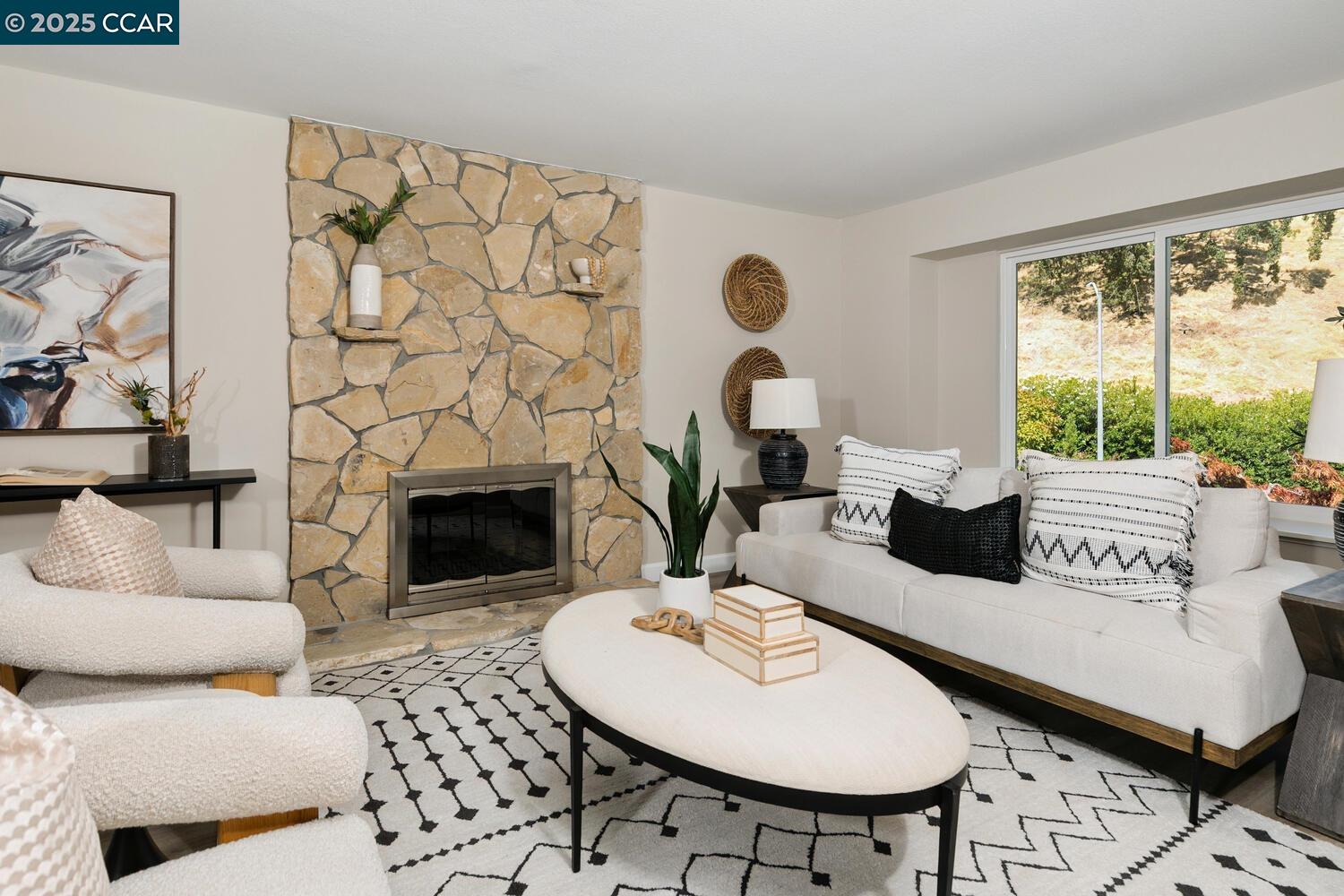 Detail Gallery Image 7 of 36 For 2073 Robb Rd, Walnut Creek,  CA 94596 - 3 Beds | 2 Baths