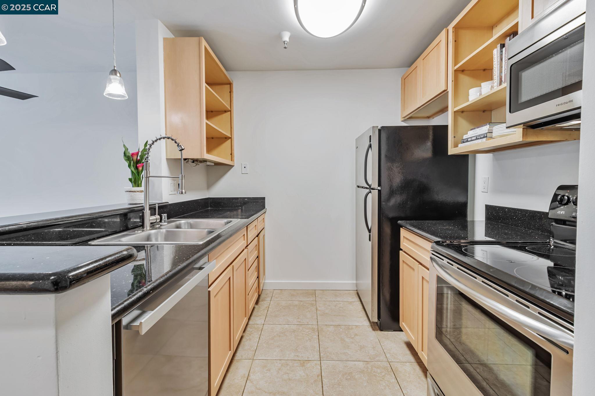 Photo #2: 41109734 Listing 