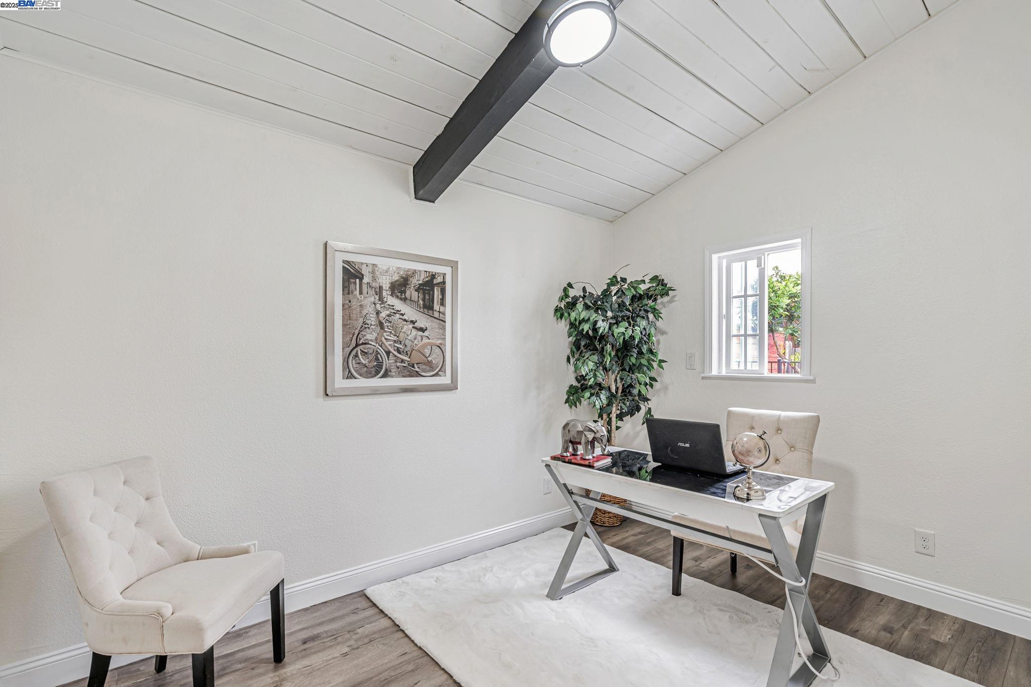 Detail Gallery Image 18 of 58 For 340 Beverly Ave, San Leandro,  CA 94577 - 3 Beds | 2/1 Baths