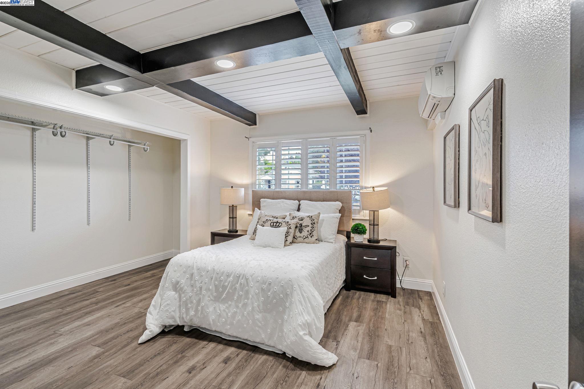 Detail Gallery Image 24 of 58 For 340 Beverly Ave, San Leandro,  CA 94577 - 3 Beds | 2/1 Baths