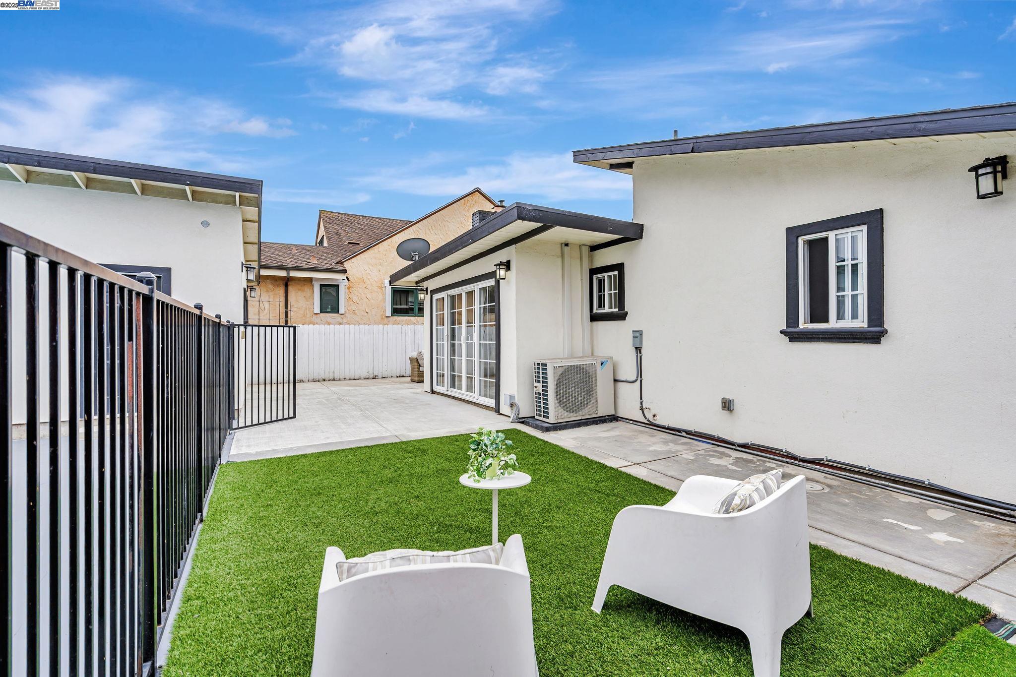 Detail Gallery Image 49 of 58 For 340 Beverly Ave, San Leandro,  CA 94577 - 3 Beds | 2/1 Baths