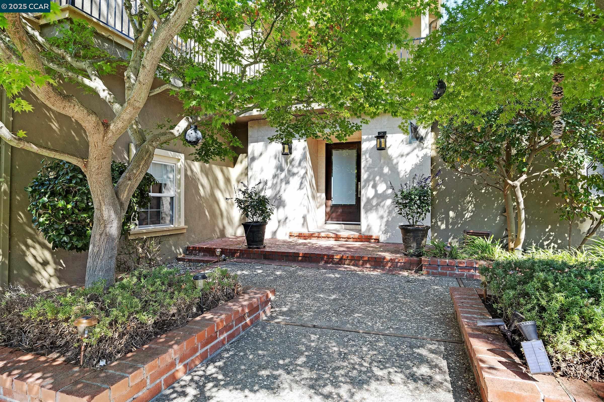 Detail Gallery Image 2 of 46 For 1301 Thomas Dr, Martinez,  CA 94553 - 4 Beds | 2/1 Baths