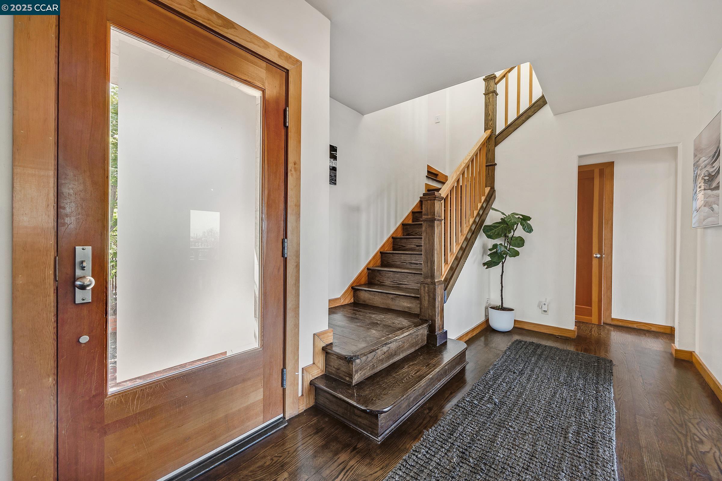 Detail Gallery Image 3 of 46 For 1301 Thomas Dr, Martinez,  CA 94553 - 4 Beds | 2/1 Baths