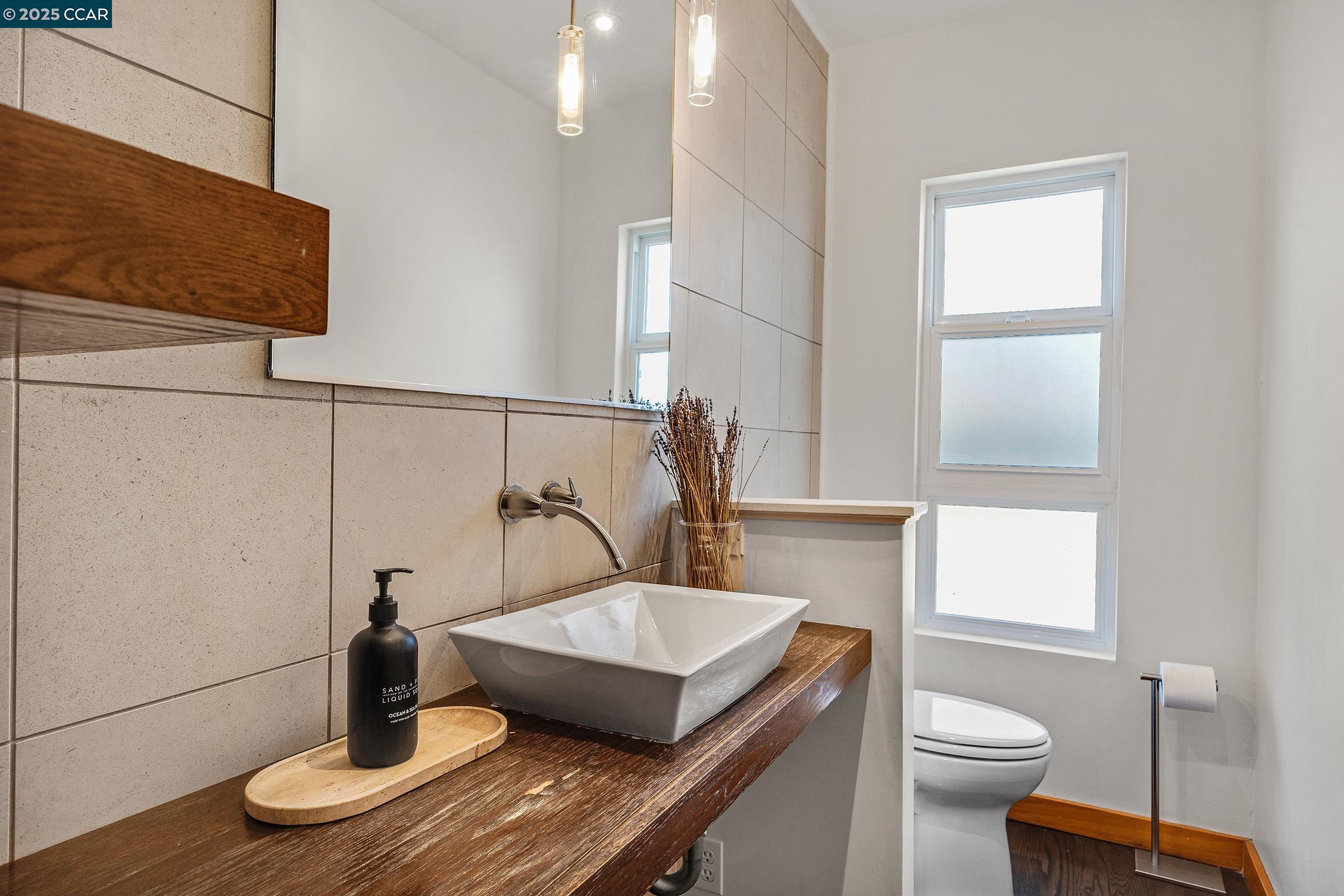 Detail Gallery Image 25 of 46 For 1301 Thomas Dr, Martinez,  CA 94553 - 4 Beds | 2/1 Baths