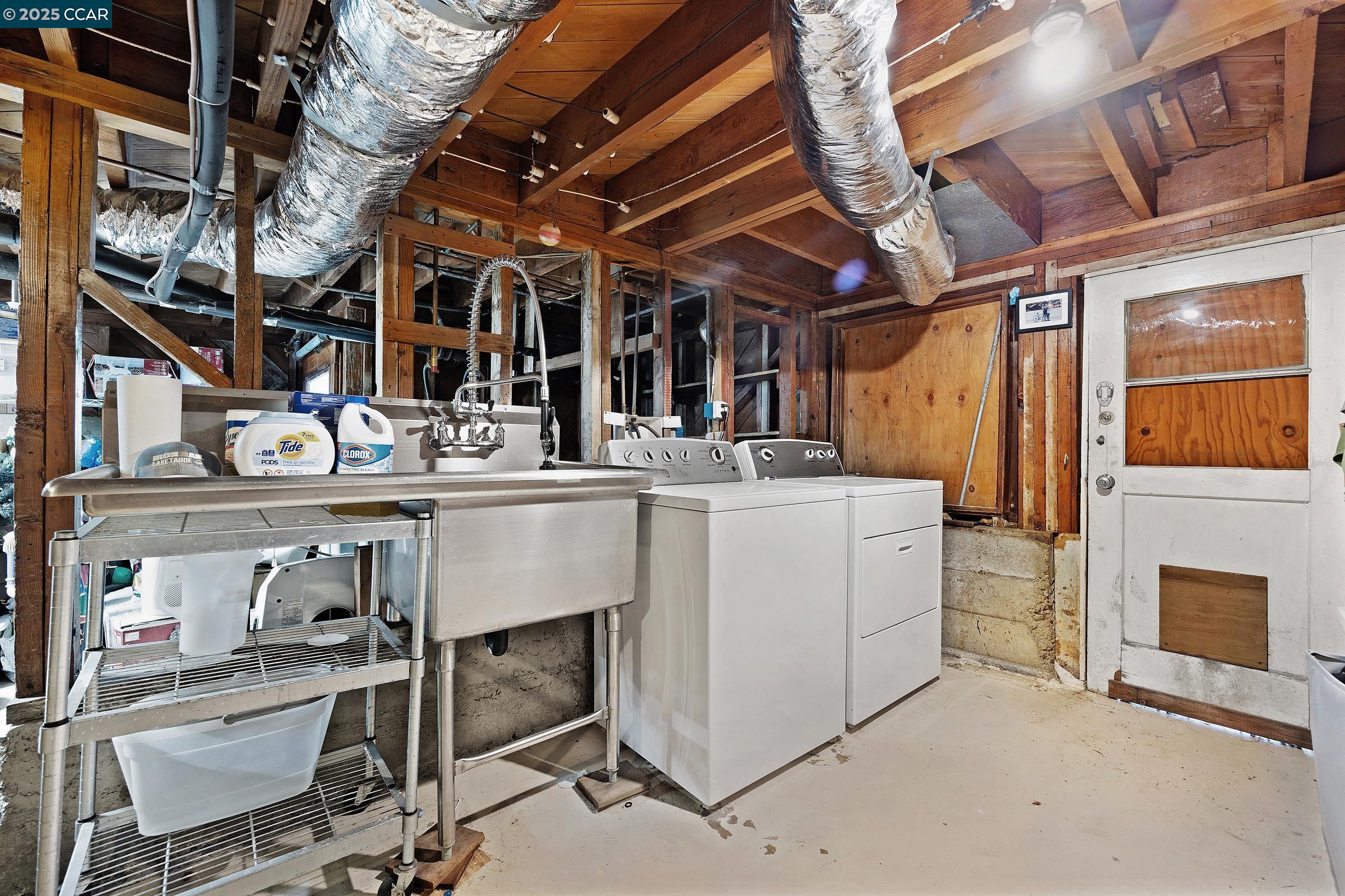 Detail Gallery Image 29 of 46 For 1301 Thomas Dr, Martinez,  CA 94553 - 4 Beds | 2/1 Baths