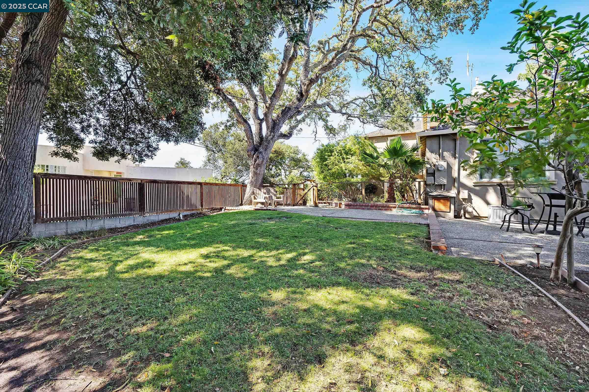 Detail Gallery Image 33 of 46 For 1301 Thomas Dr, Martinez,  CA 94553 - 4 Beds | 2/1 Baths