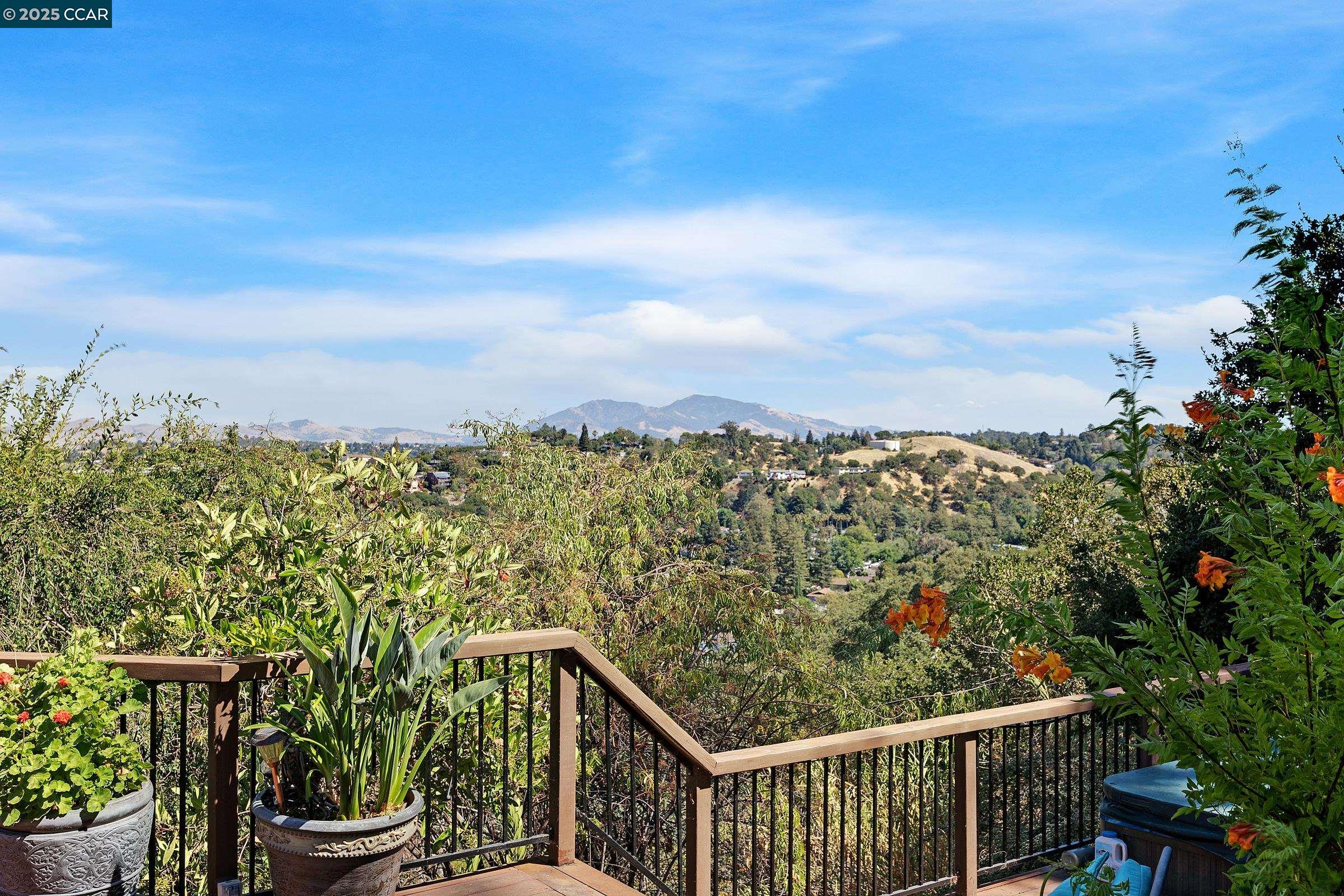Detail Gallery Image 35 of 46 For 1301 Thomas Dr, Martinez,  CA 94553 - 4 Beds | 2/1 Baths