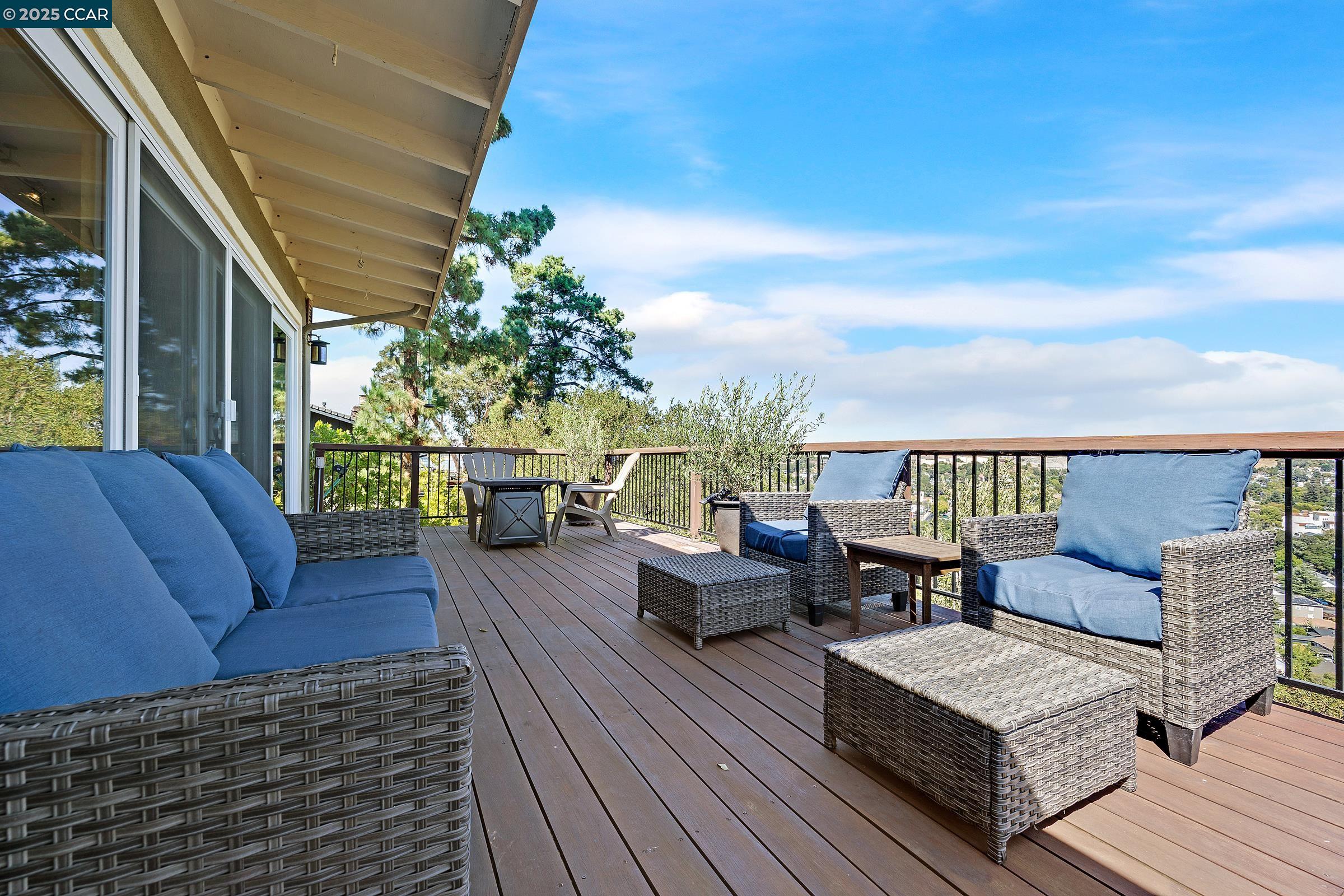 Detail Gallery Image 40 of 46 For 1301 Thomas Dr, Martinez,  CA 94553 - 4 Beds | 2/1 Baths