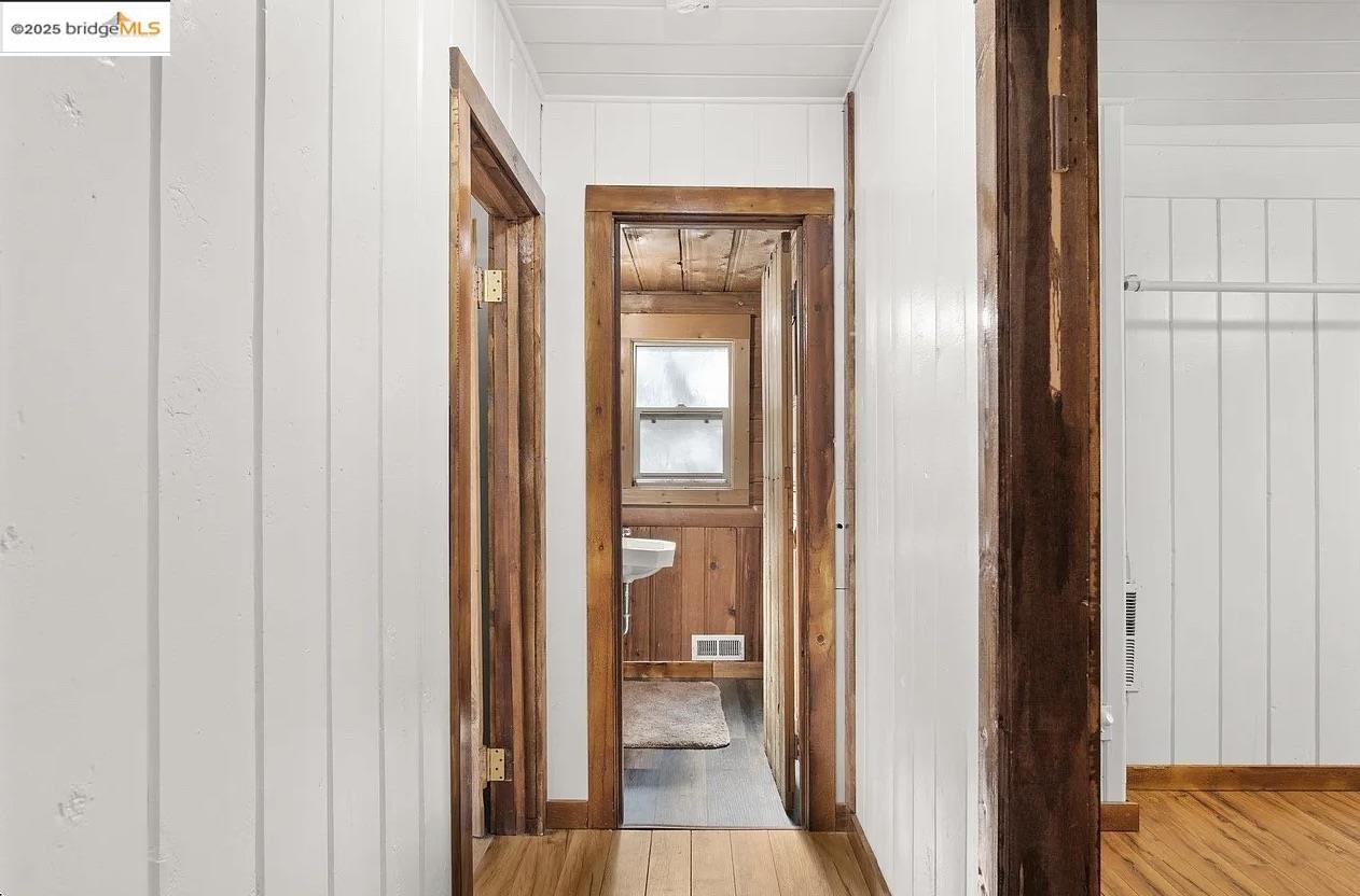 Detail Gallery Image 13 of 29 For 18843 Hillcrest Road, Twain Harte,  CA 95383 - 3 Beds | 2 Baths