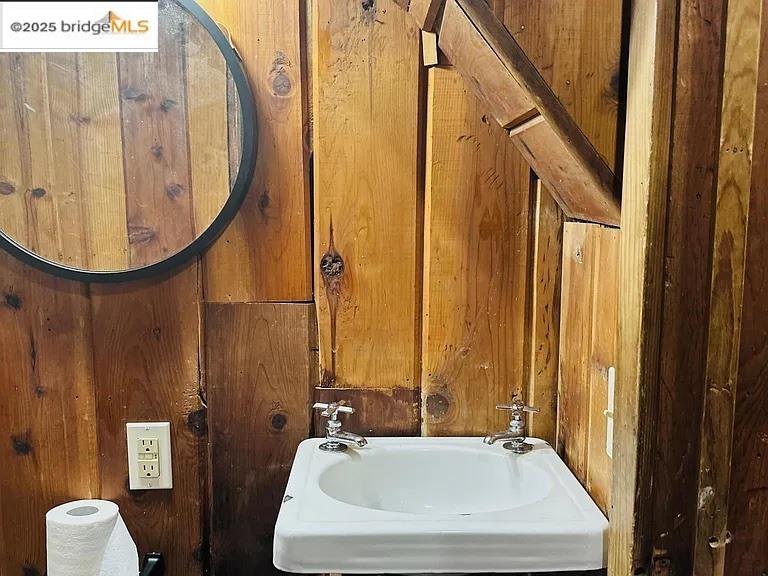 Detail Gallery Image 23 of 29 For 18843 Hillcrest Road, Twain Harte,  CA 95383 - 3 Beds | 2 Baths