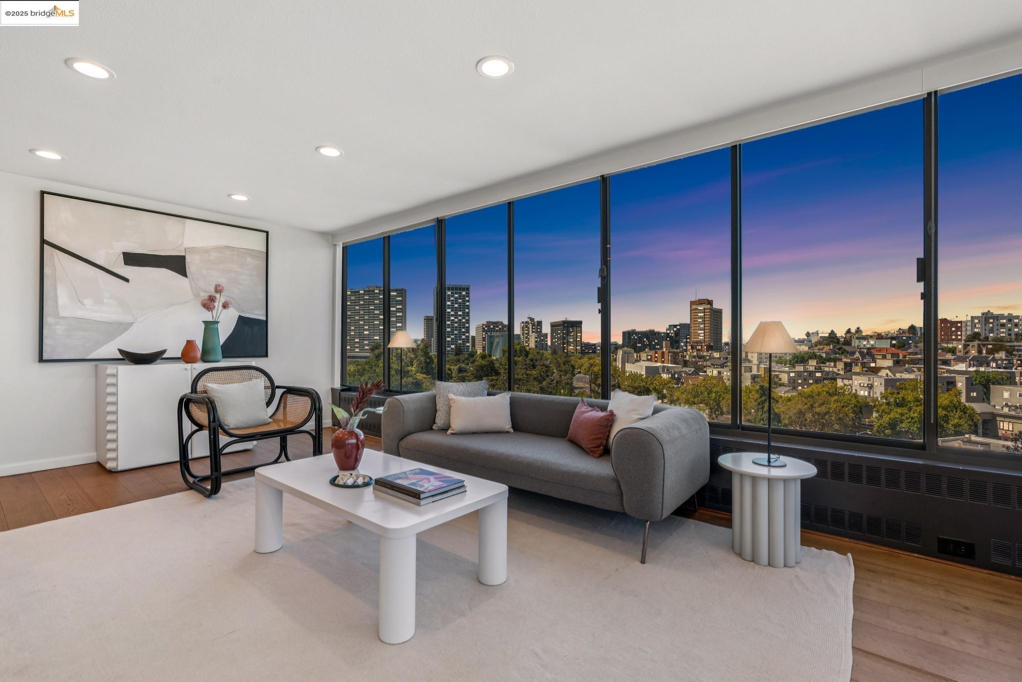 Detail Gallery Image 11 of 46 For 565 Bellevue Ave #806,  Oakland,  CA 94610 - 2 Beds | 2 Baths