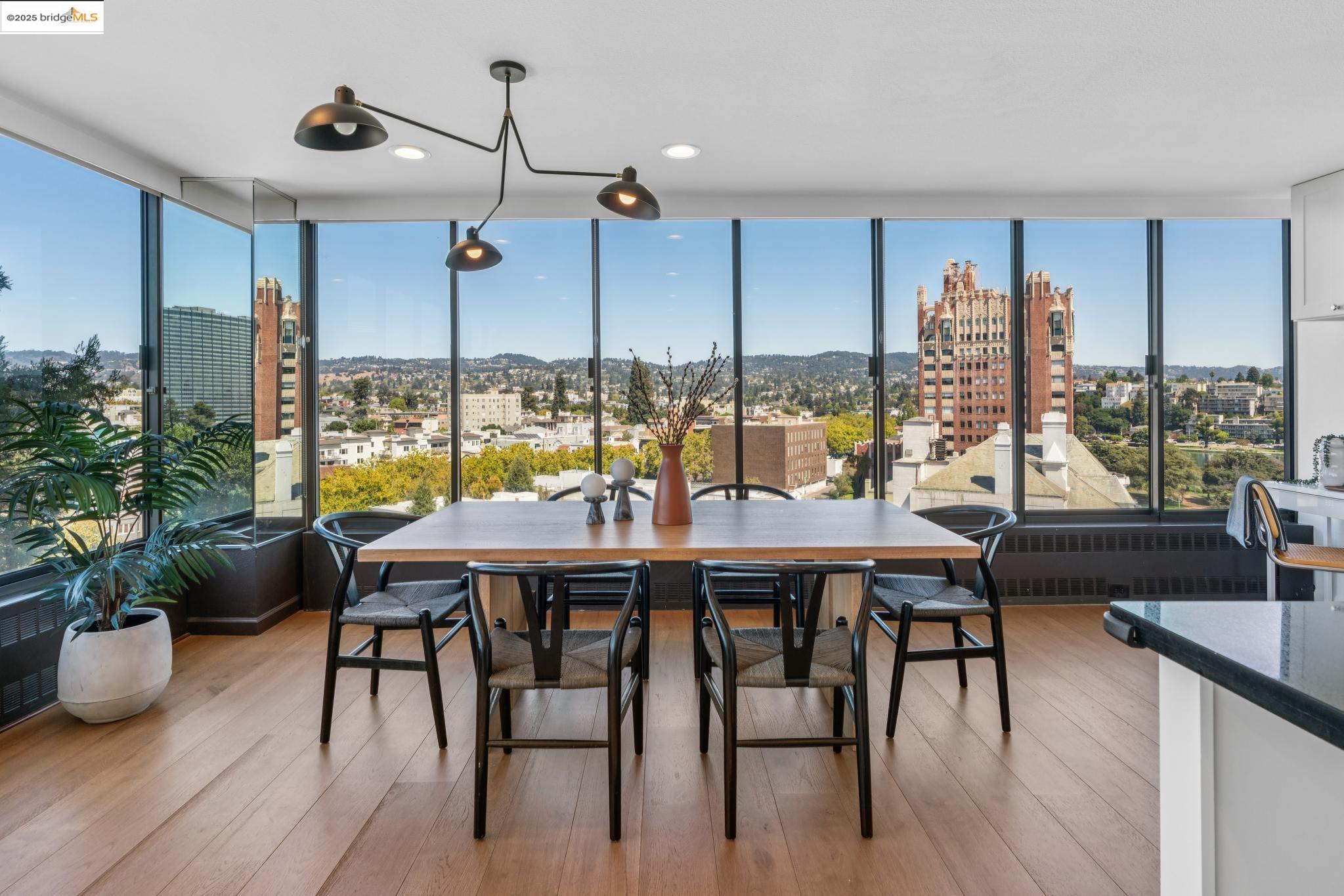 Detail Gallery Image 13 of 46 For 565 Bellevue Ave #806,  Oakland,  CA 94610 - 2 Beds | 2 Baths