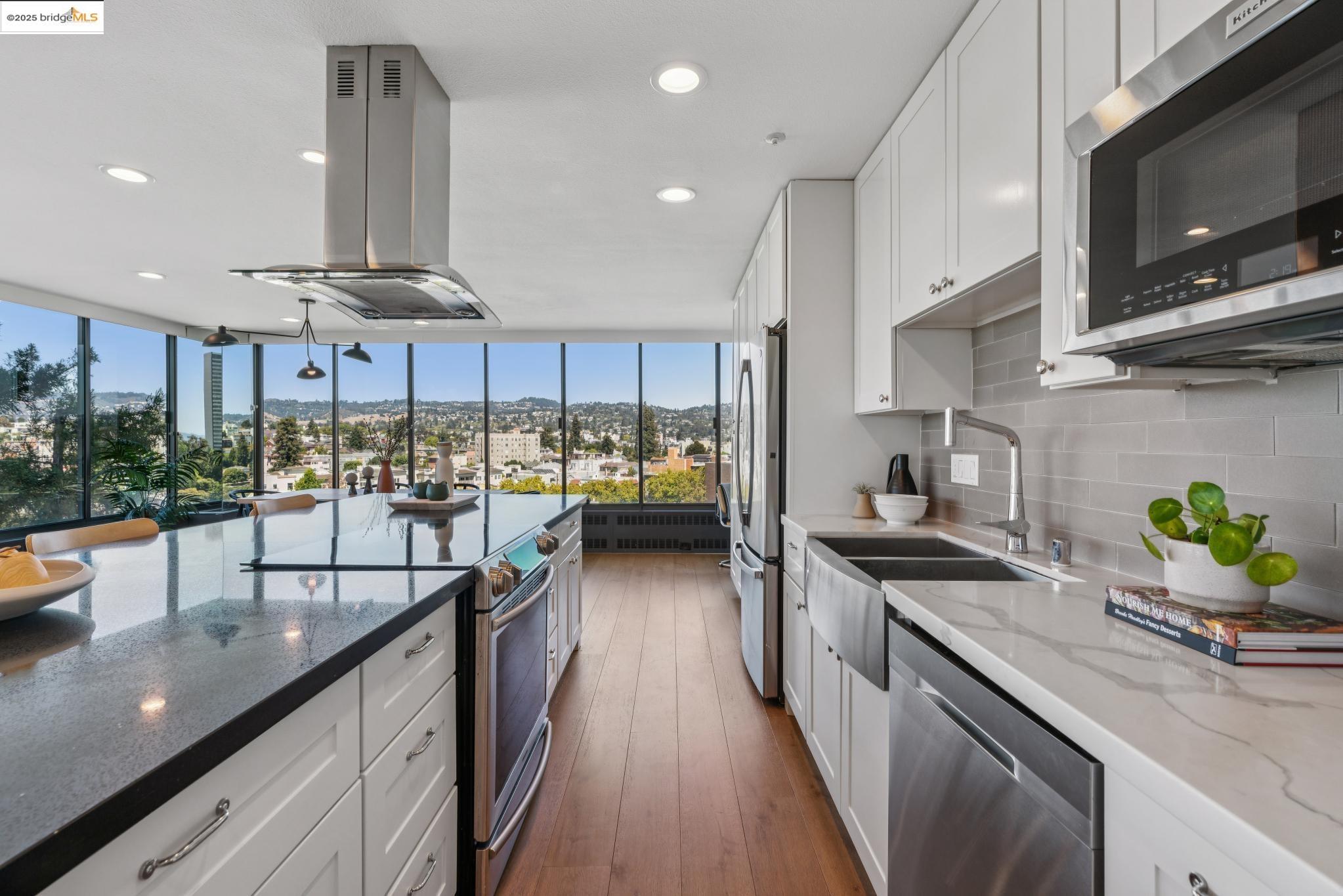 Detail Gallery Image 20 of 46 For 565 Bellevue Ave #806,  Oakland,  CA 94610 - 2 Beds | 2 Baths