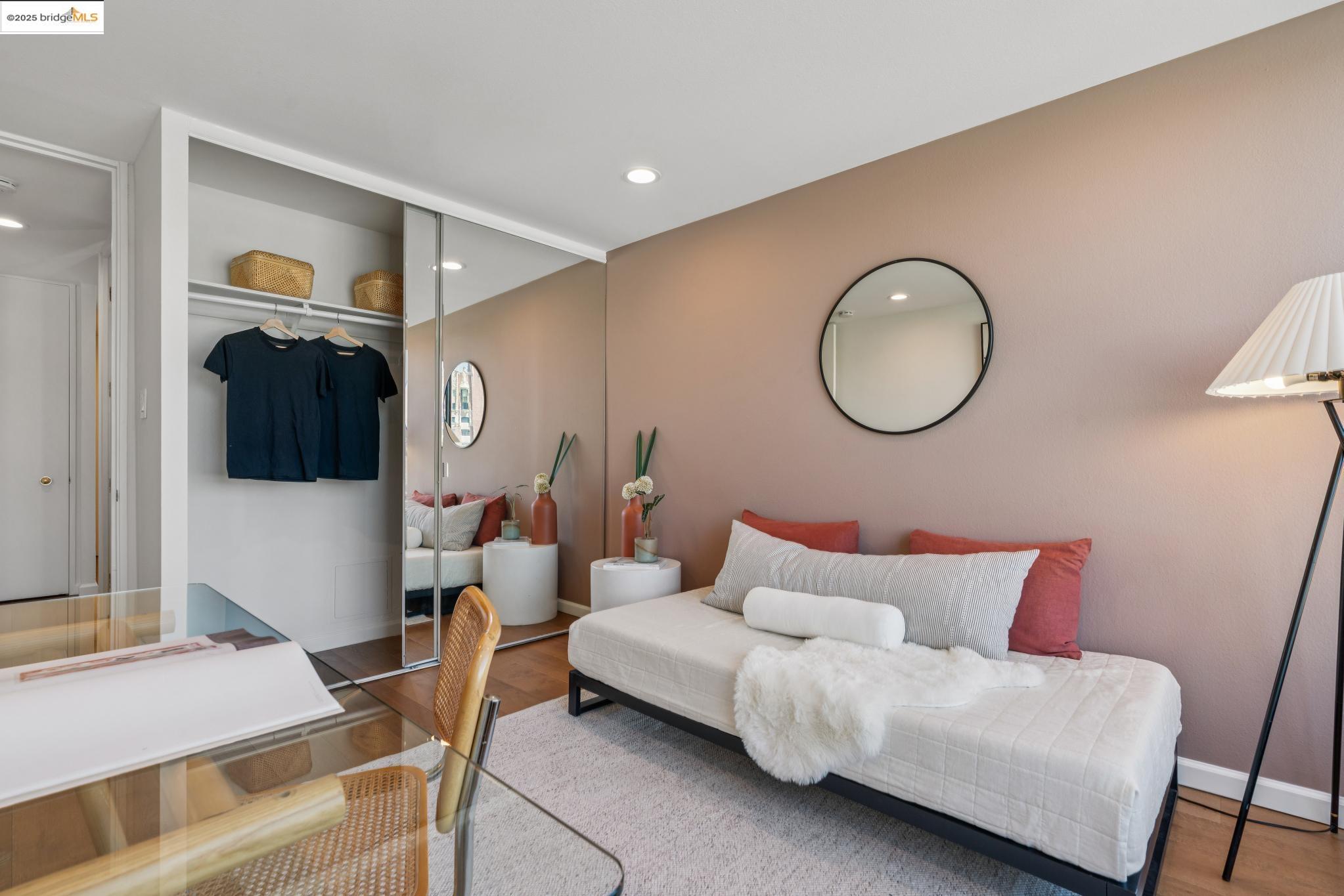 Detail Gallery Image 32 of 46 For 565 Bellevue Ave #806,  Oakland,  CA 94610 - 2 Beds | 2 Baths