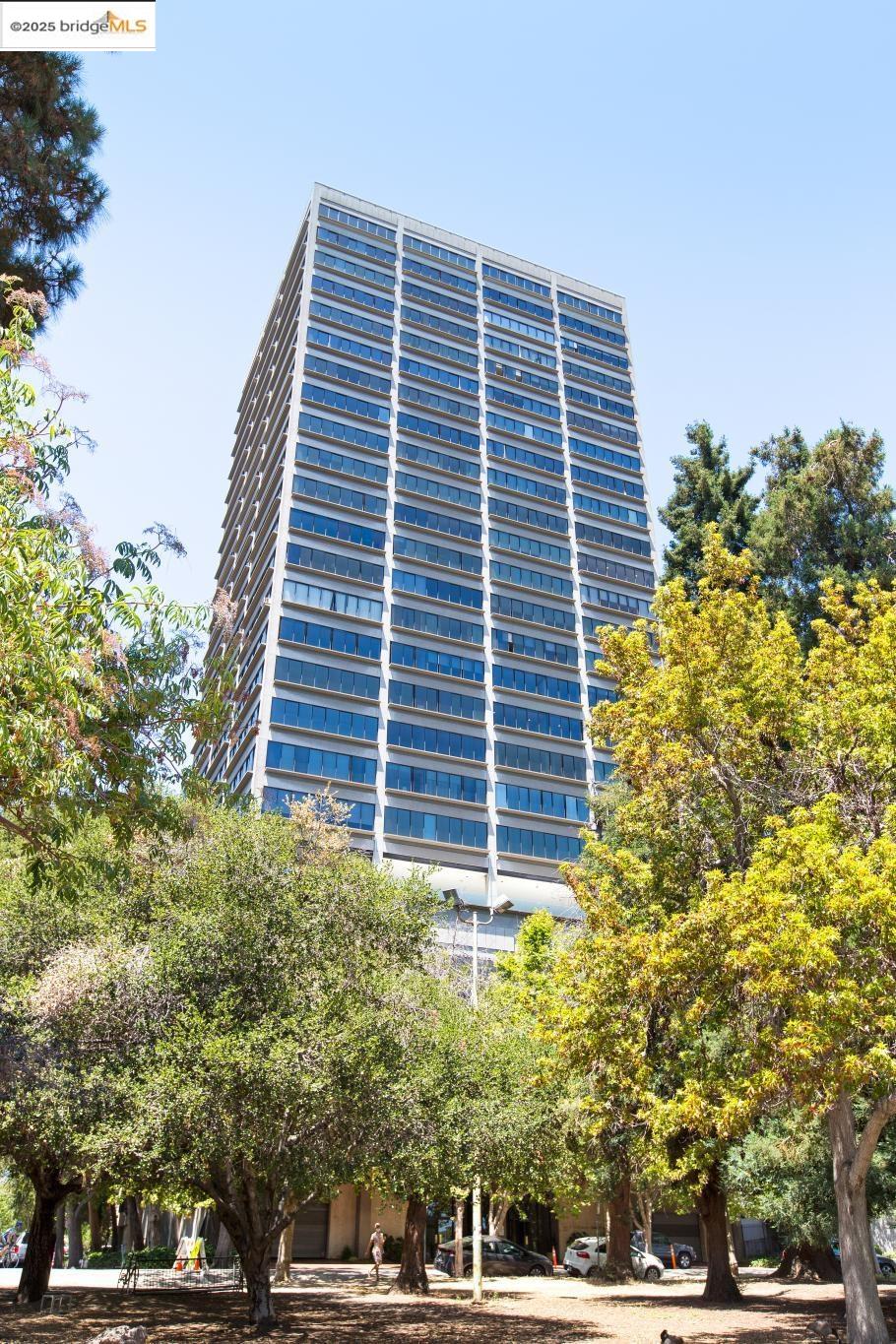 Detail Gallery Image 35 of 46 For 565 Bellevue Ave #806,  Oakland,  CA 94610 - 2 Beds | 2 Baths
