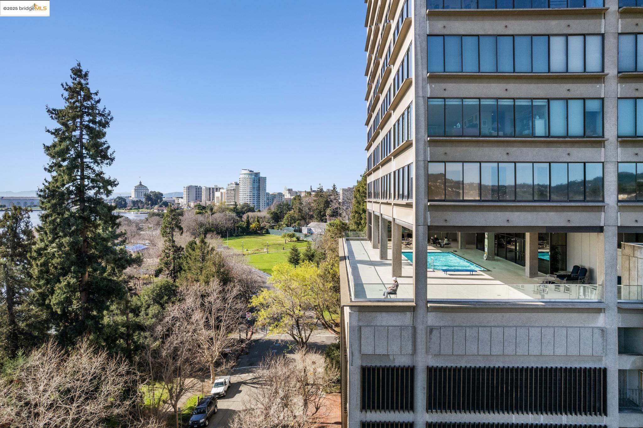Detail Gallery Image 36 of 46 For 565 Bellevue Ave #806,  Oakland,  CA 94610 - 2 Beds | 2 Baths