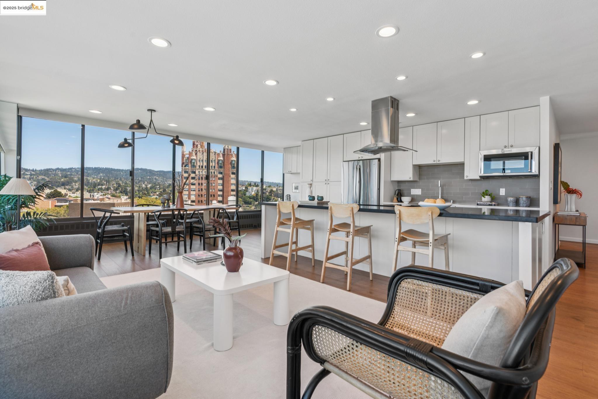 Detail Gallery Image 8 of 46 For 565 Bellevue Ave #806,  Oakland,  CA 94610 - 2 Beds | 2 Baths