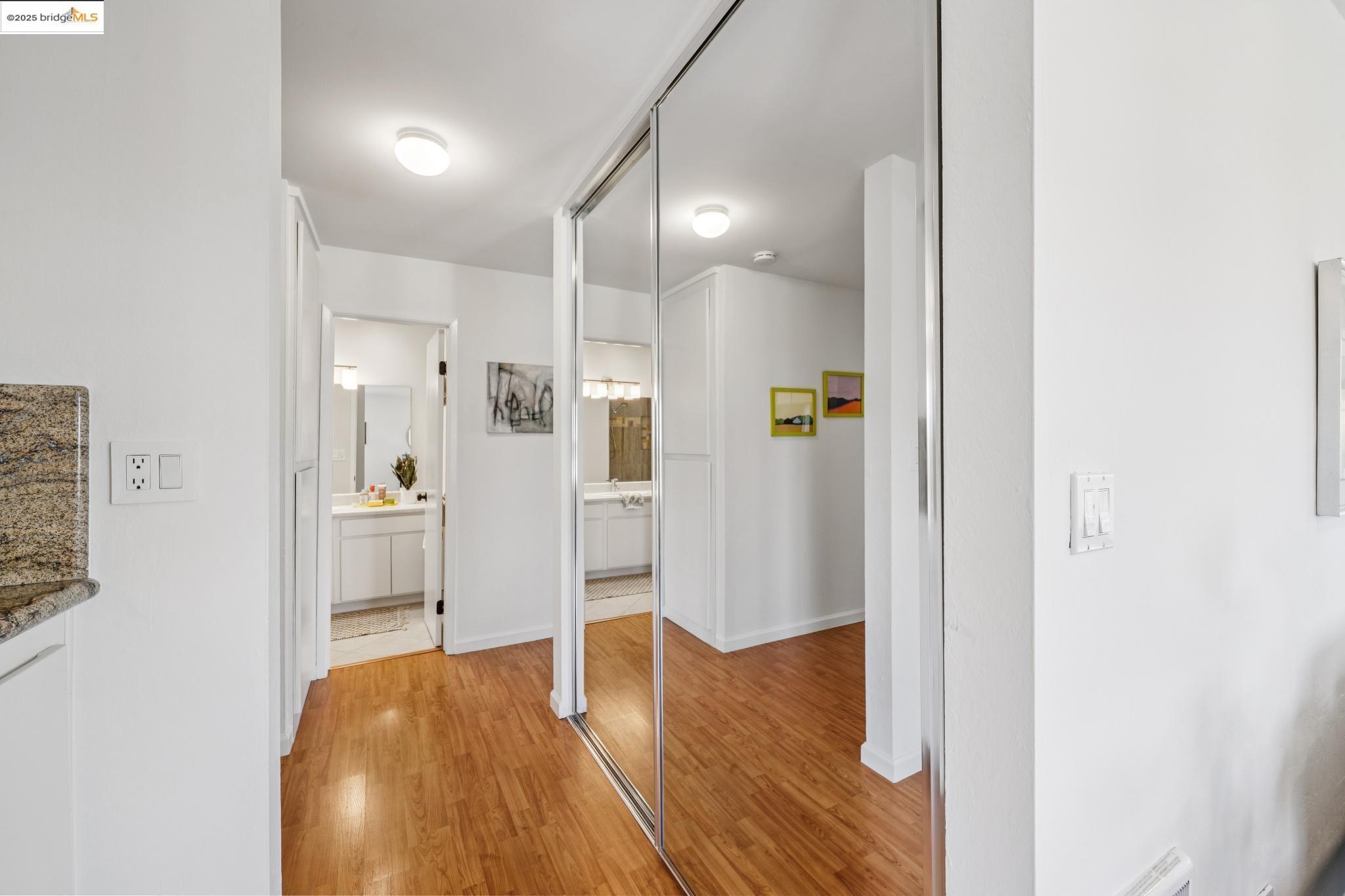 Detail Gallery Image 18 of 31 For 85 Vernon St #208,  Oakland,  CA 94610 - 2 Beds | 2 Baths