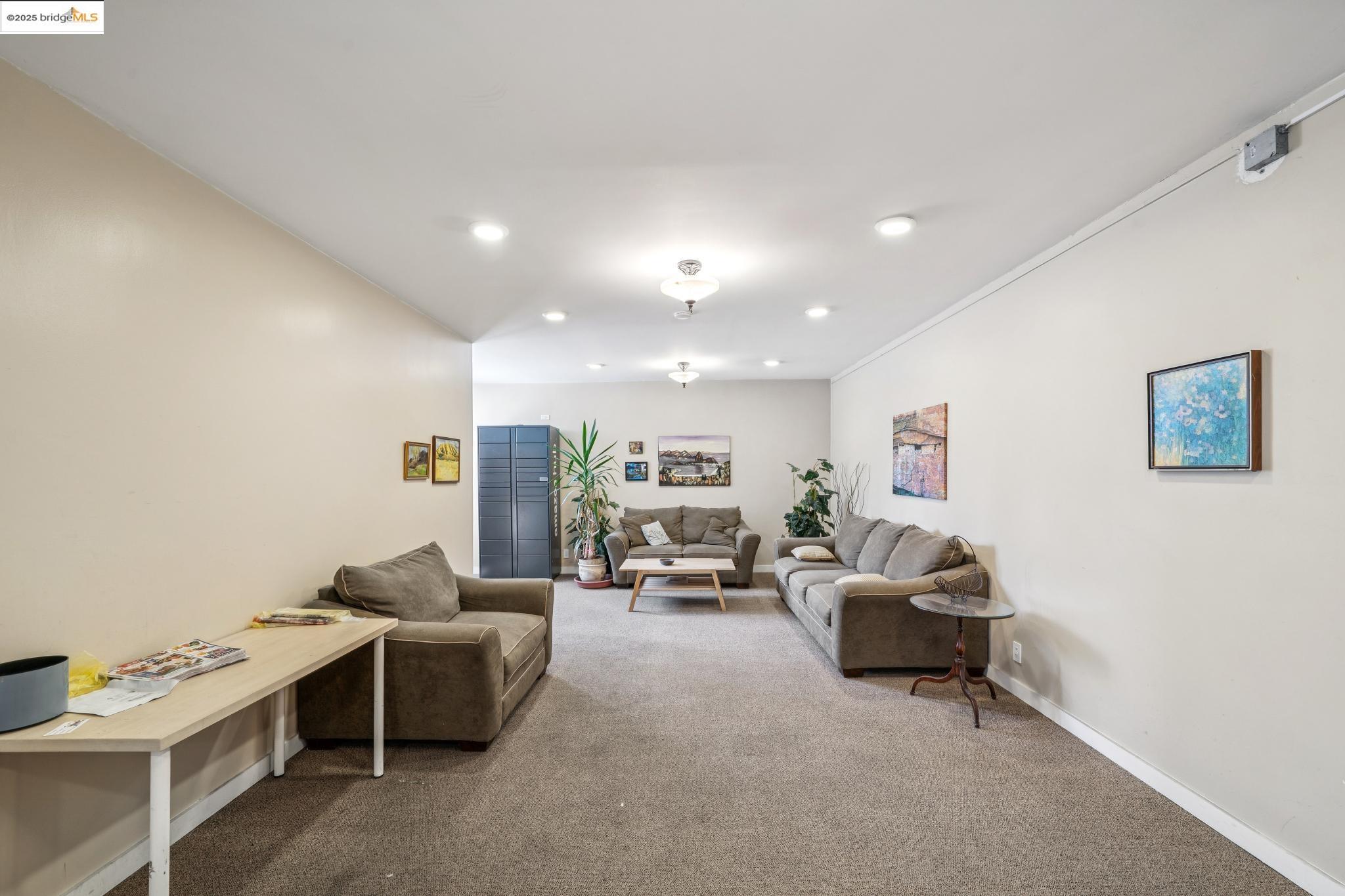 Detail Gallery Image 29 of 31 For 85 Vernon St #208,  Oakland,  CA 94610 - 2 Beds | 2 Baths