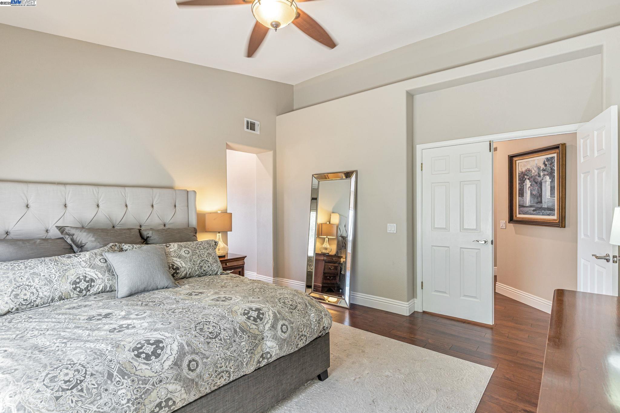 Detail Gallery Image 33 of 60 For 2460 Magnolia Way, Morgan Hill,  CA 95037 - 5 Beds | 3 Baths