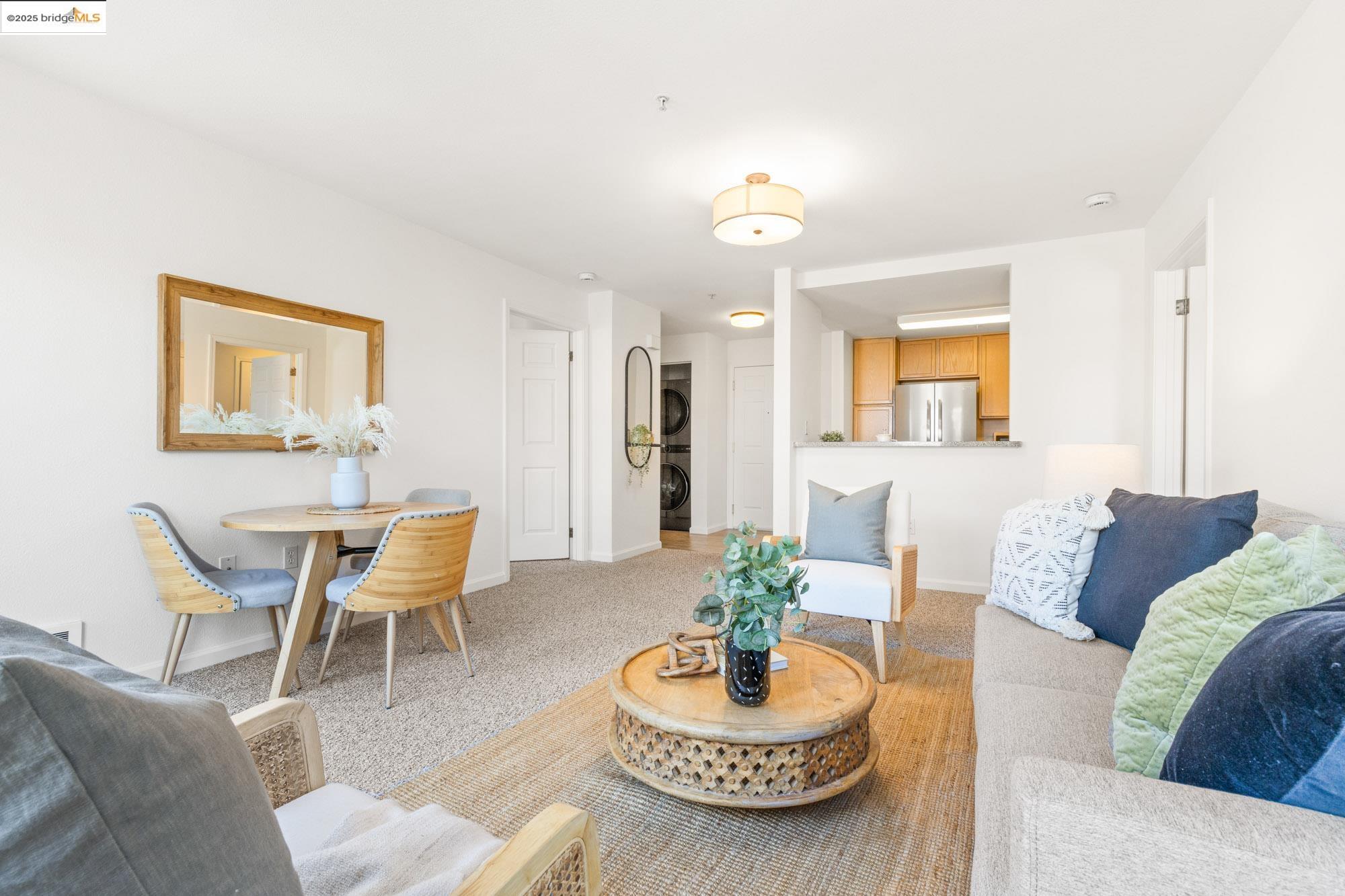 Detail Gallery Image 17 of 32 For 555 10th St #315,  Oakland,  CA 94607 - 2 Beds | 2 Baths