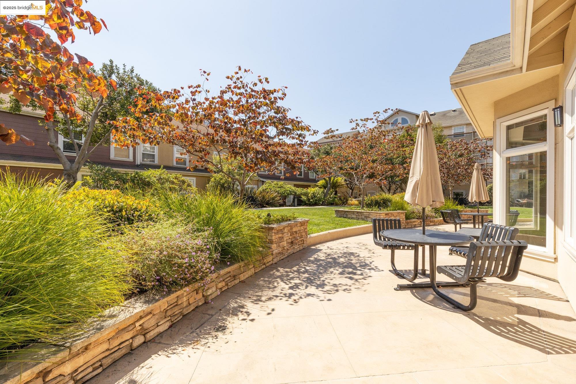 Detail Gallery Image 29 of 32 For 555 10th St #315,  Oakland,  CA 94607 - 2 Beds | 2 Baths